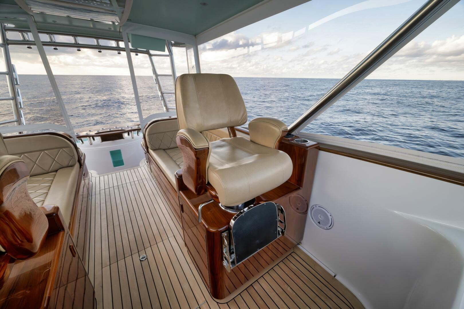 2019 Winter Custom Yachts 46 Walkaround — photo 45