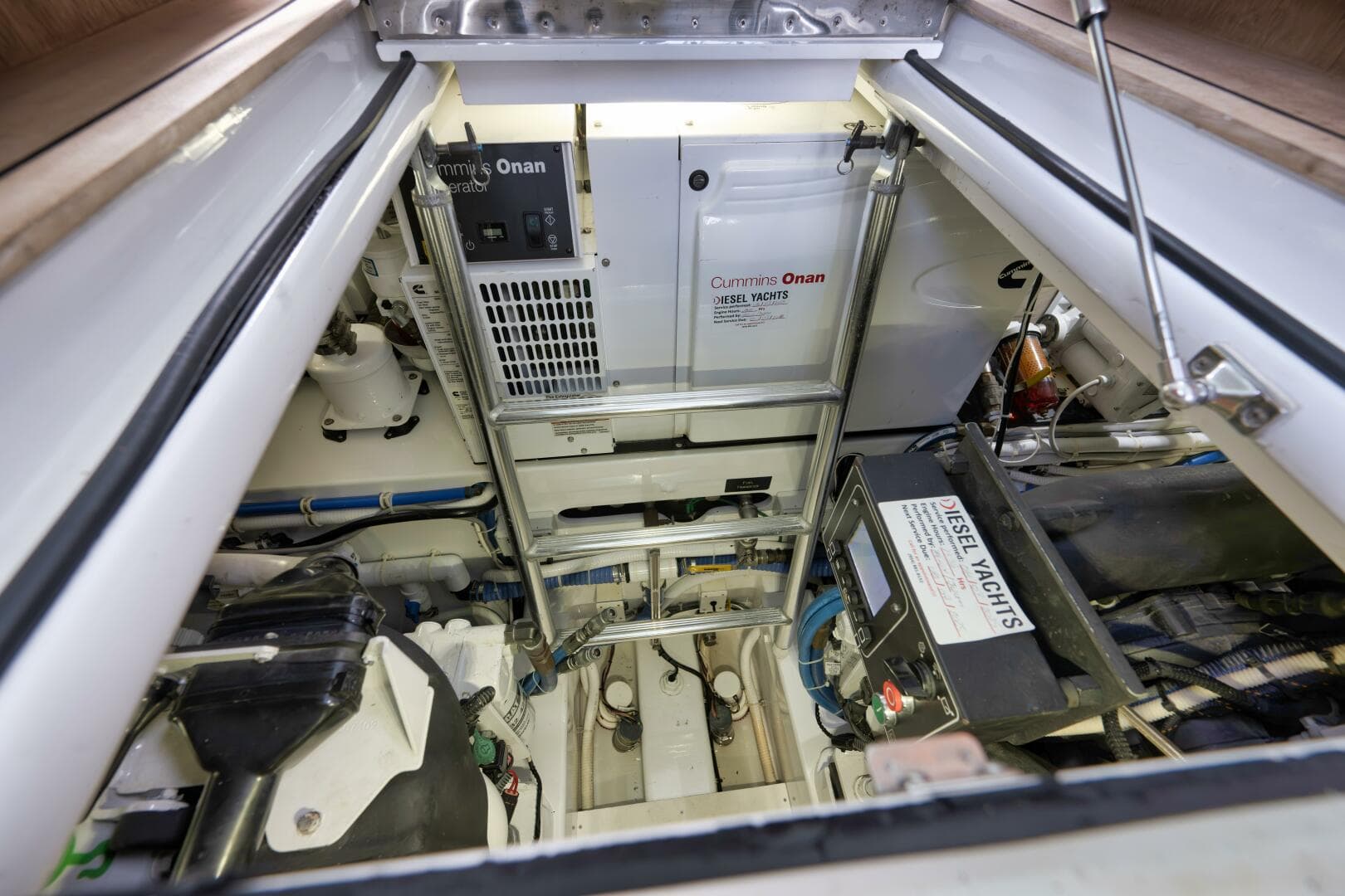 2019 Winter Custom Yachts 46 Walkaround — photo 97