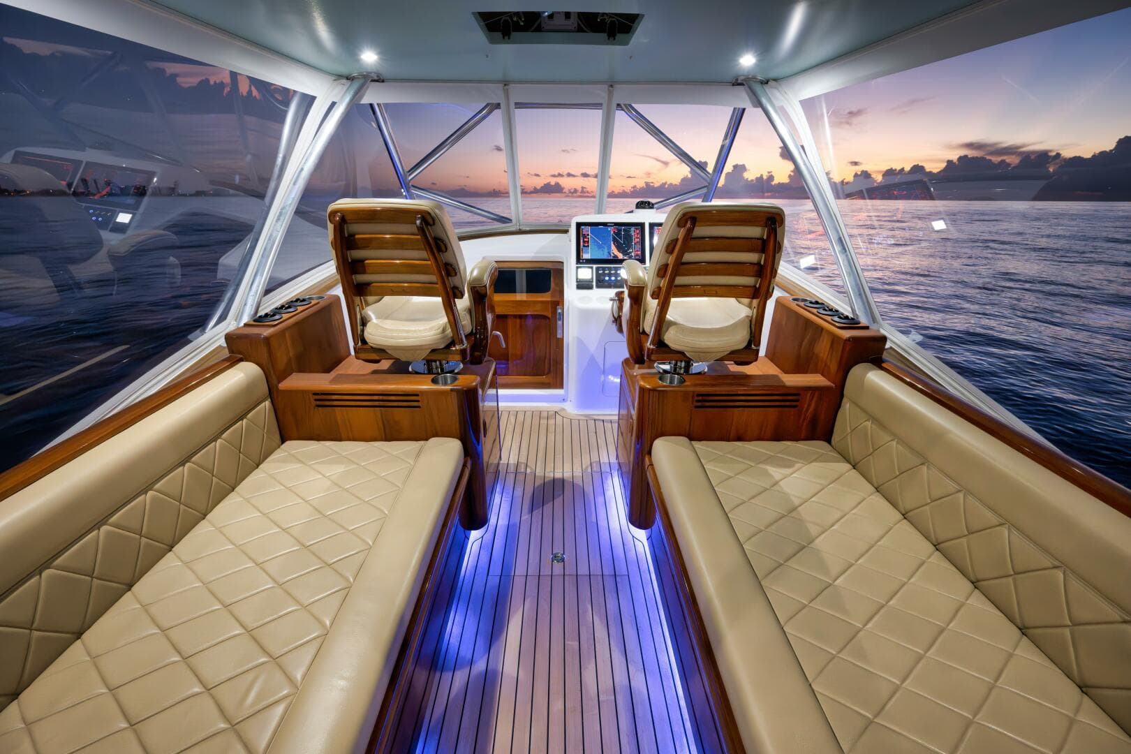 2019 Winter Custom Yachts 46 Walkaround — photo 55