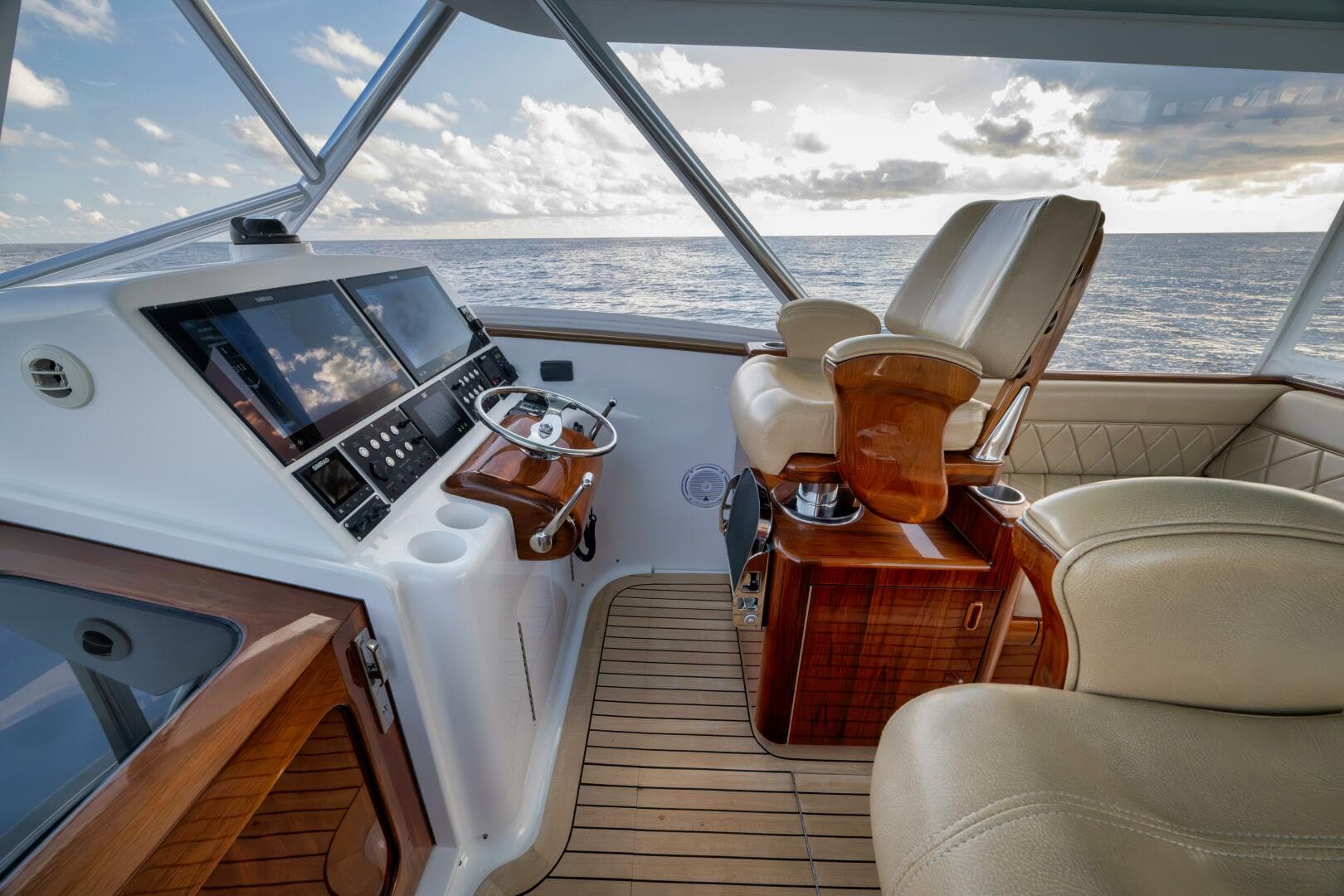 2019 Winter Custom Yachts 46 Walkaround — photo 42