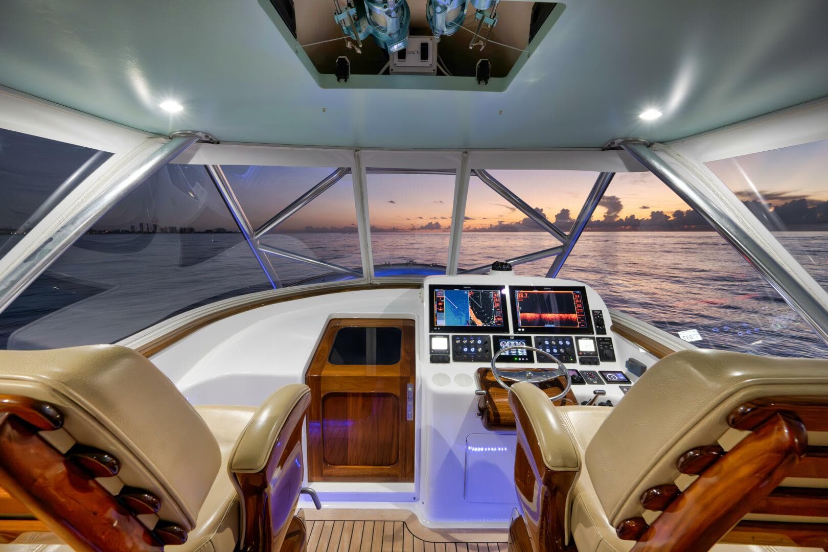 2019 Winter Custom Yachts 46 Walkaround — photo 34