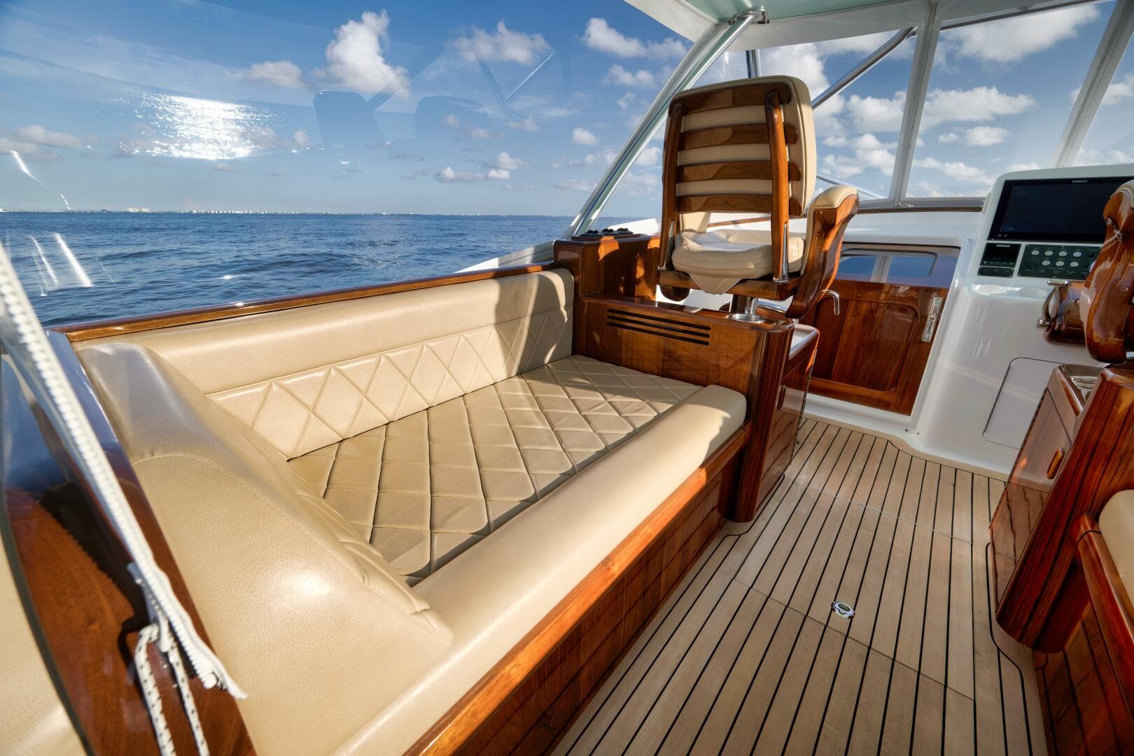2019 Winter Custom Yachts 46 Walkaround — photo 53