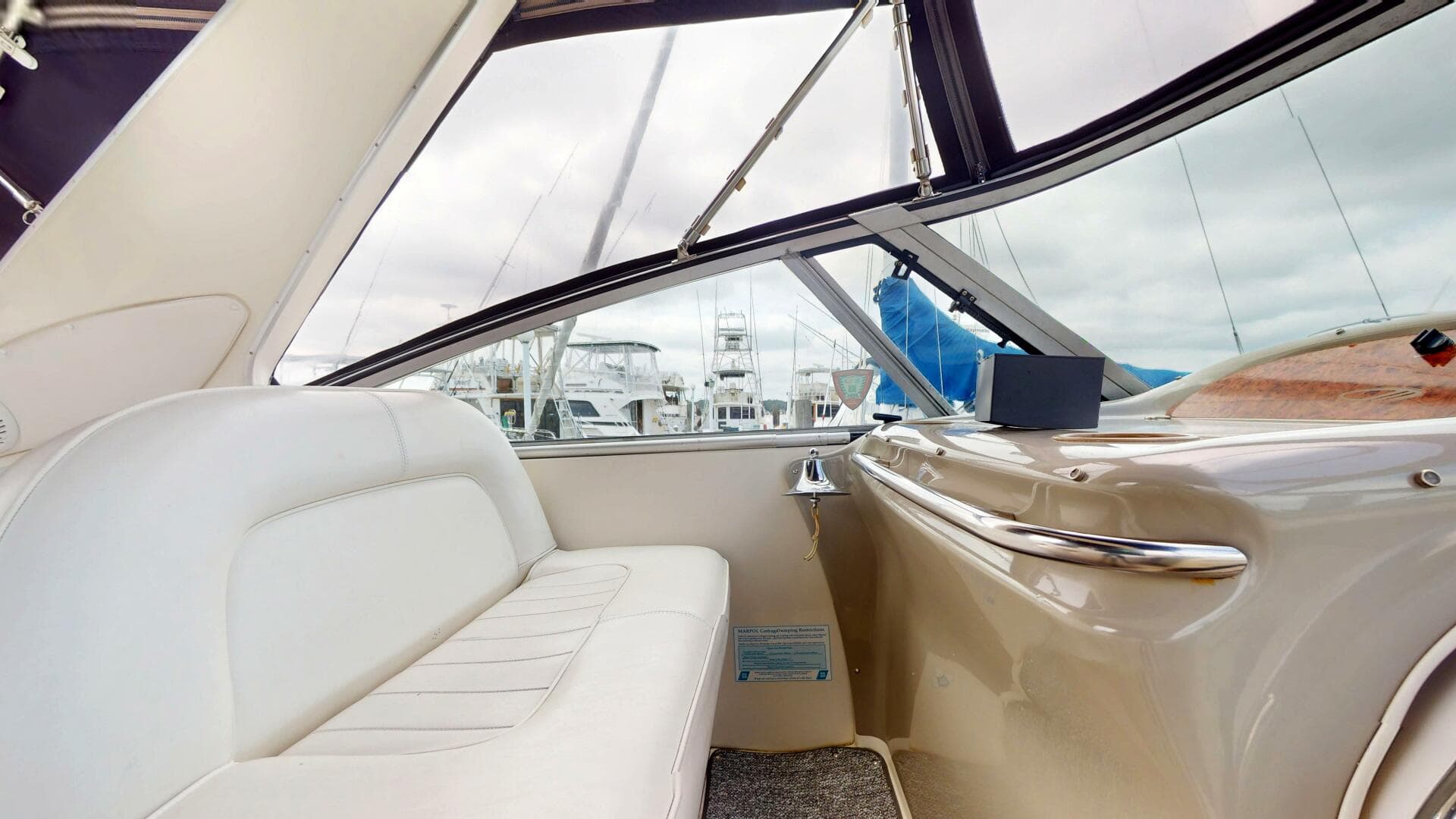 1999 Maxum 4100 — photo 23