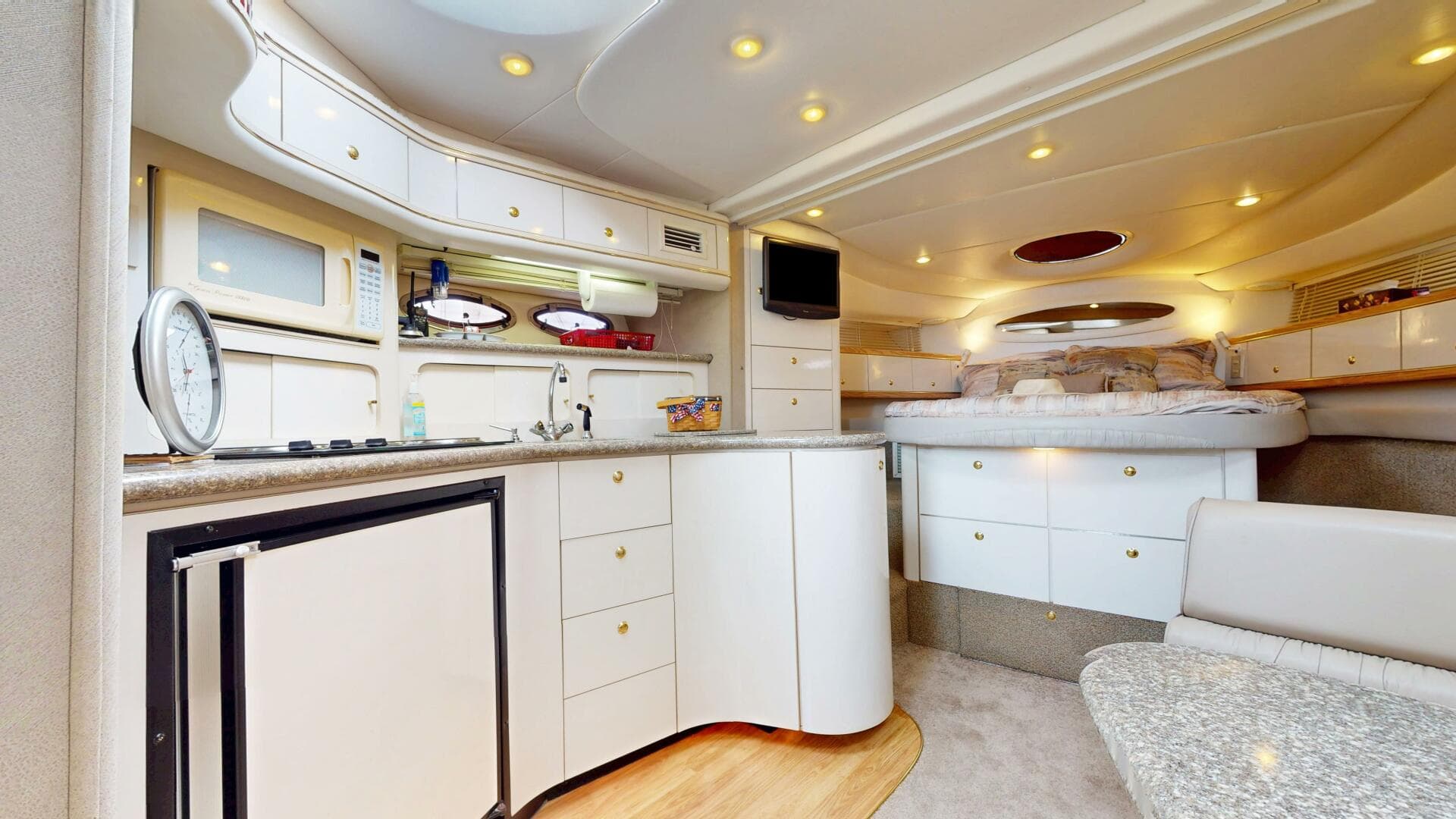 1999 Maxum 4100 — photo 11