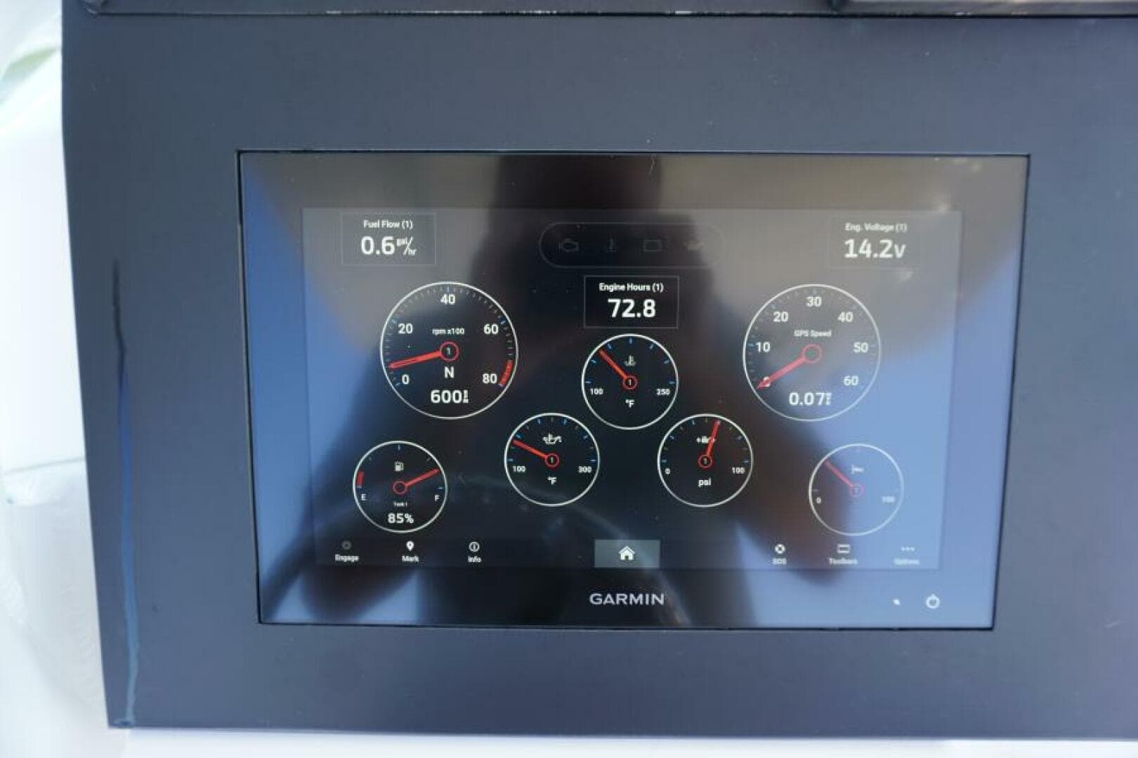 2022 Everglades 253 Center Console — photo 11