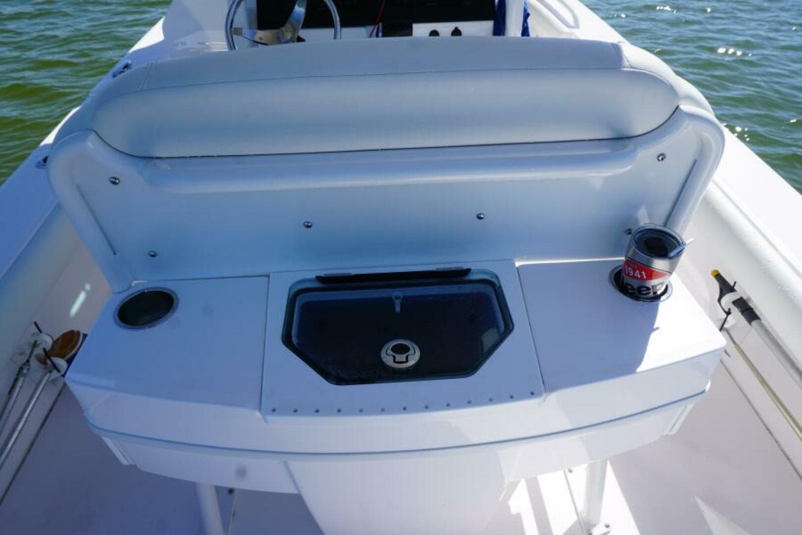 2022 Everglades 253 Center Console — photo 7