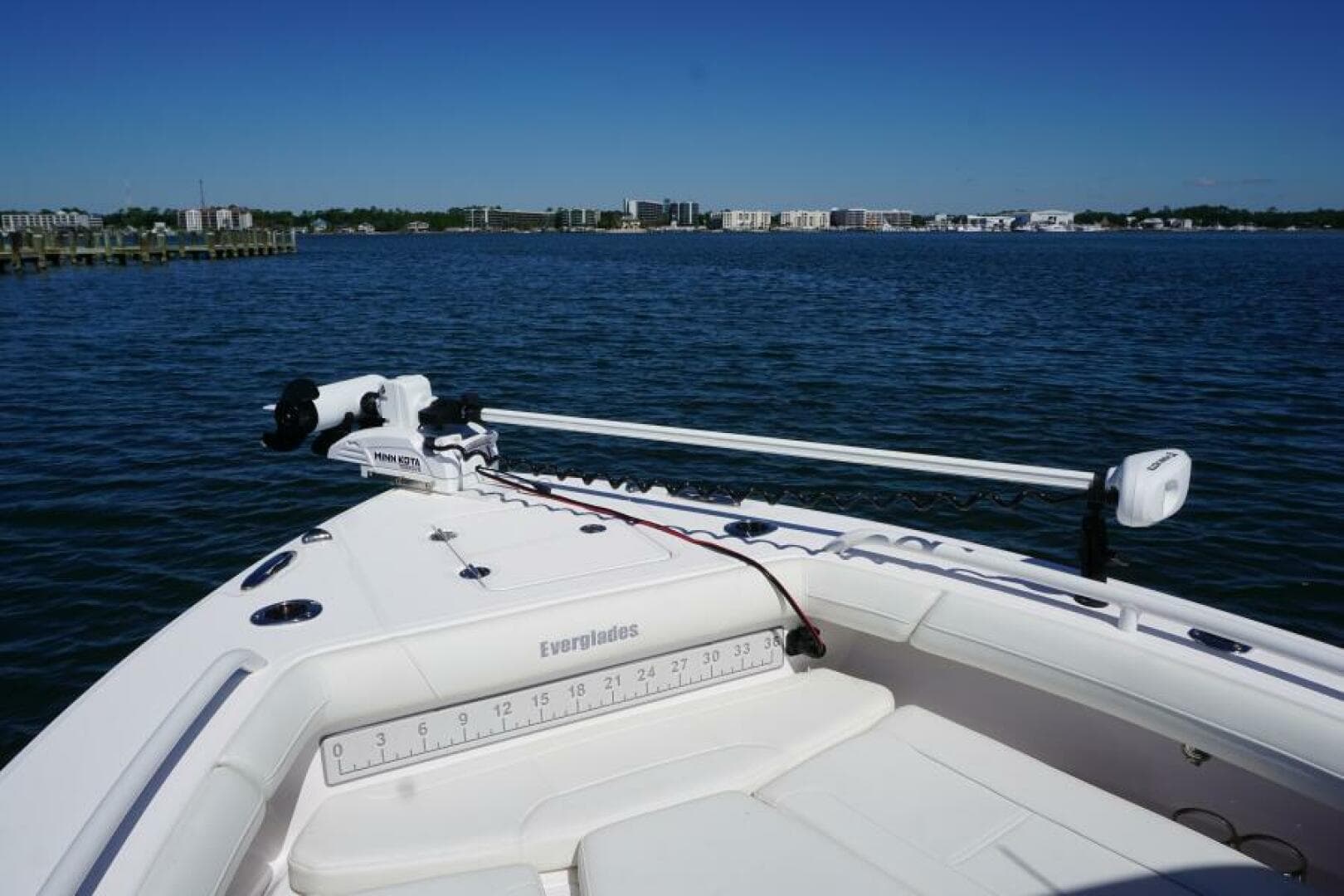 2022 Everglades 253 Center Console — photo 20