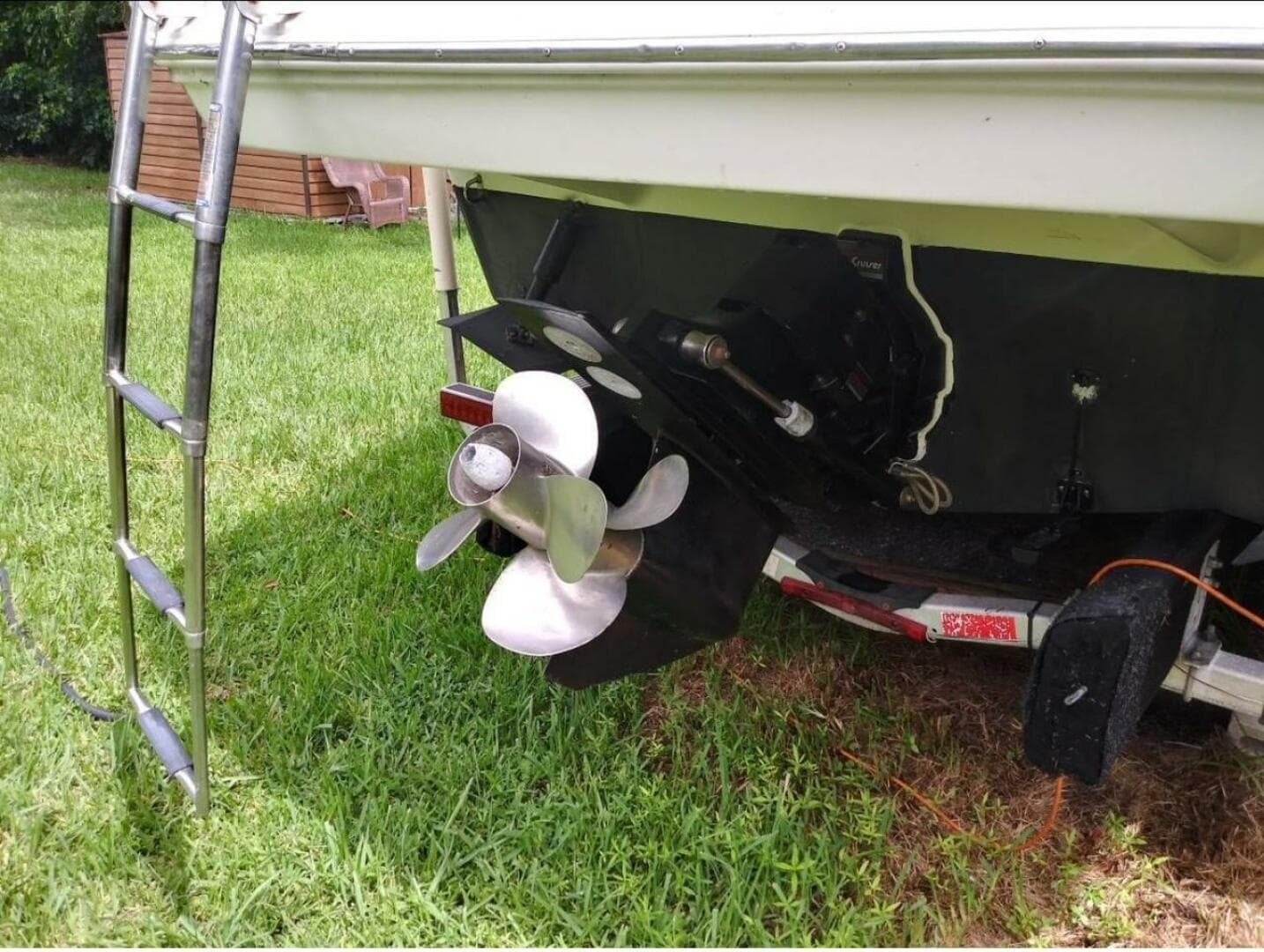 2009 Rinker 280 Express Cruiser — photo 5