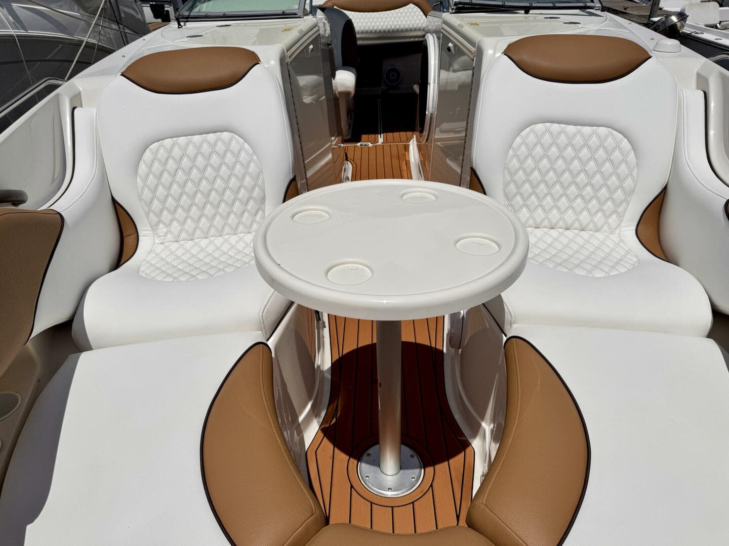 2005 Monterey 298 Super Sport — photo 19