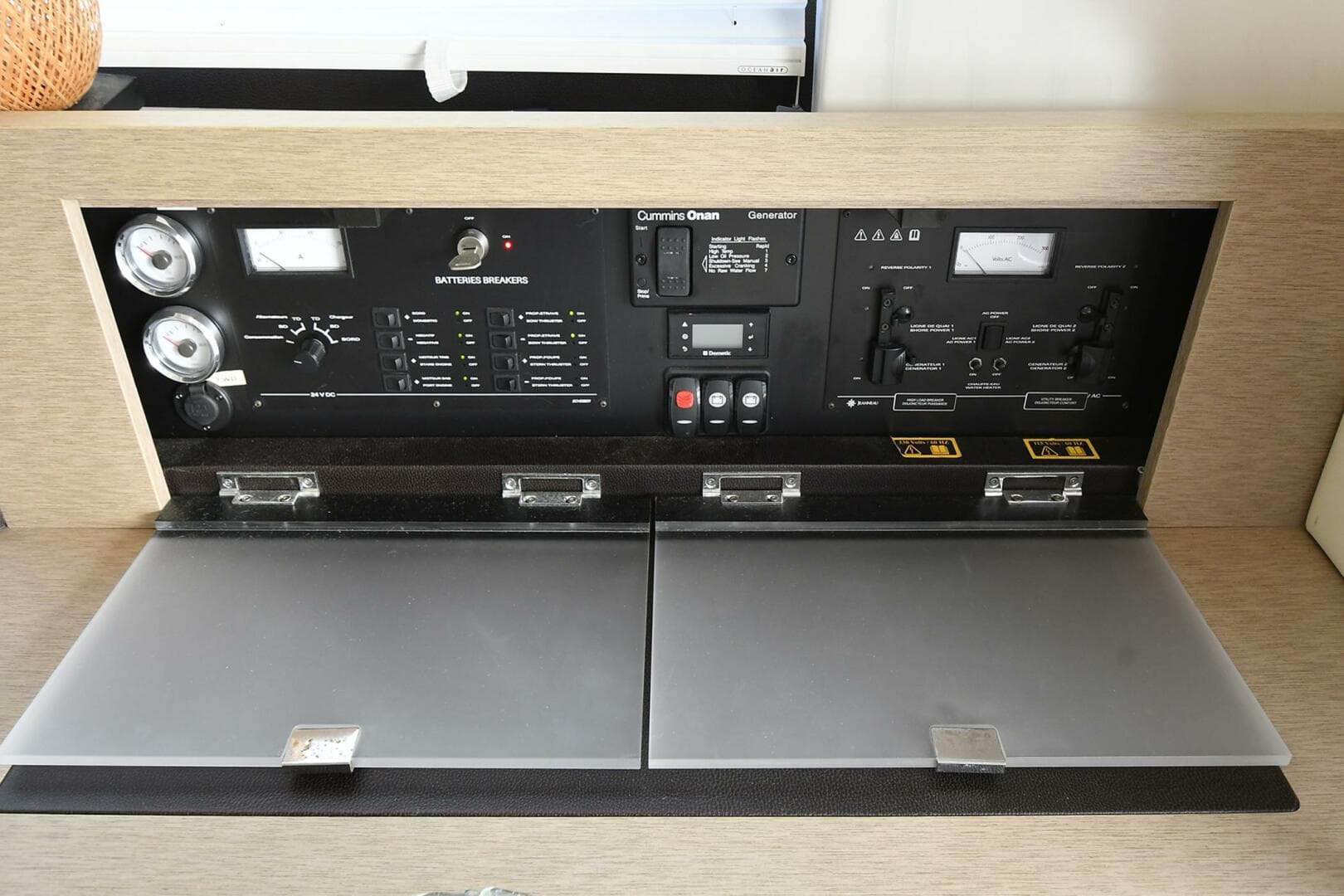 2018 Prestige 560 Fly — photo 66