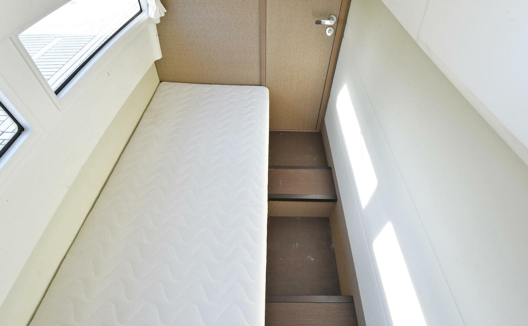 2018 Prestige 560 Fly — photo 70