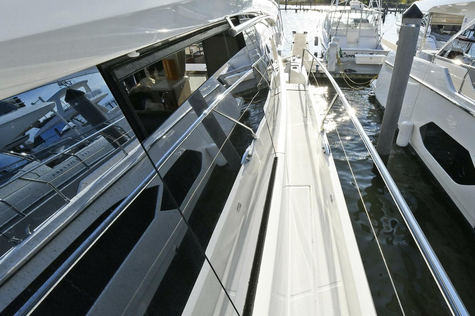 2018 Prestige 560 Fly — photo 77