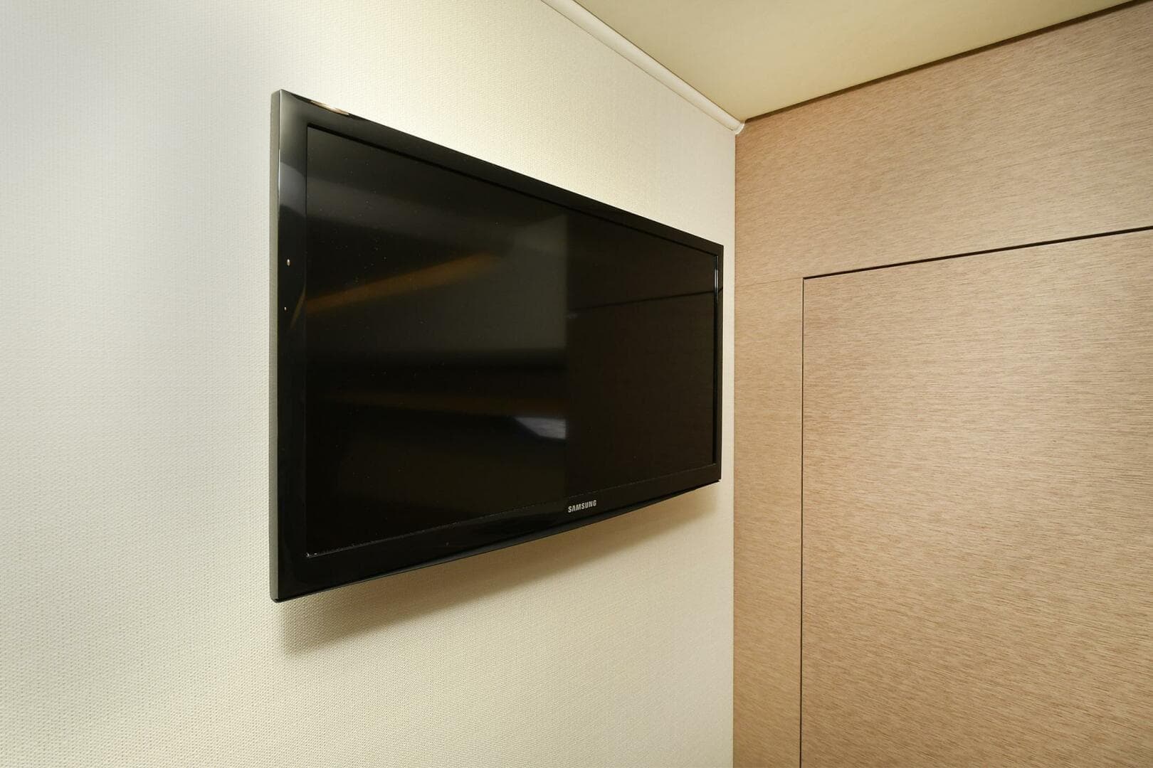 2018 Prestige 560 Fly — photo 48