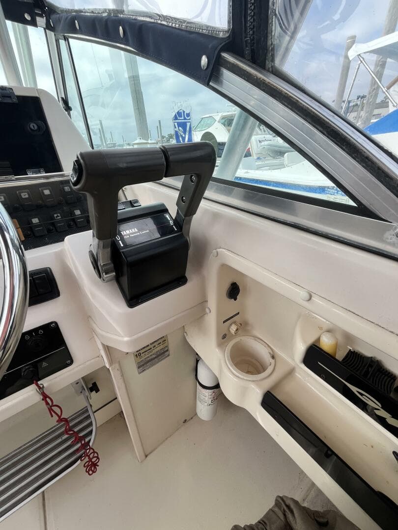 2004 Grady-White Gulfstream 232 — photo 19