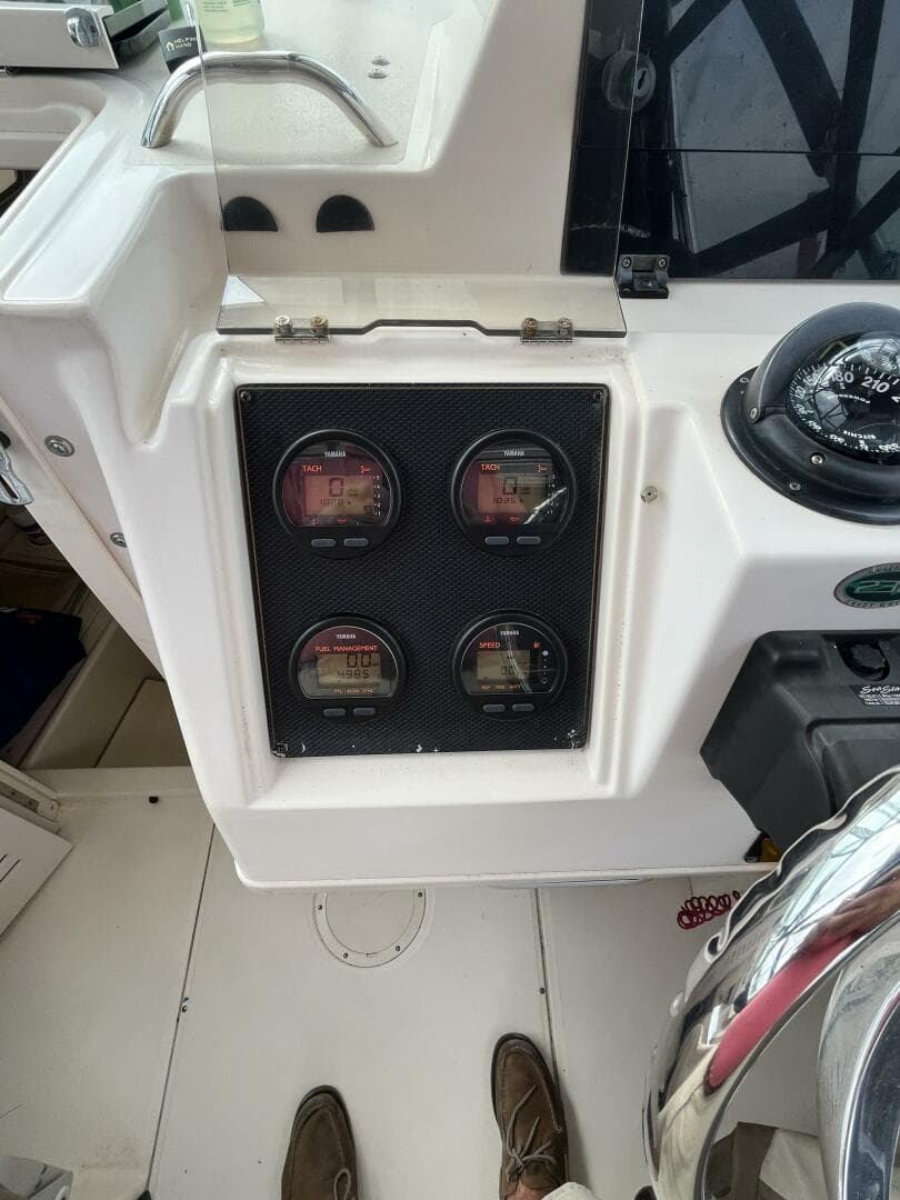 2004 Grady-White Gulfstream 232 — photo 21