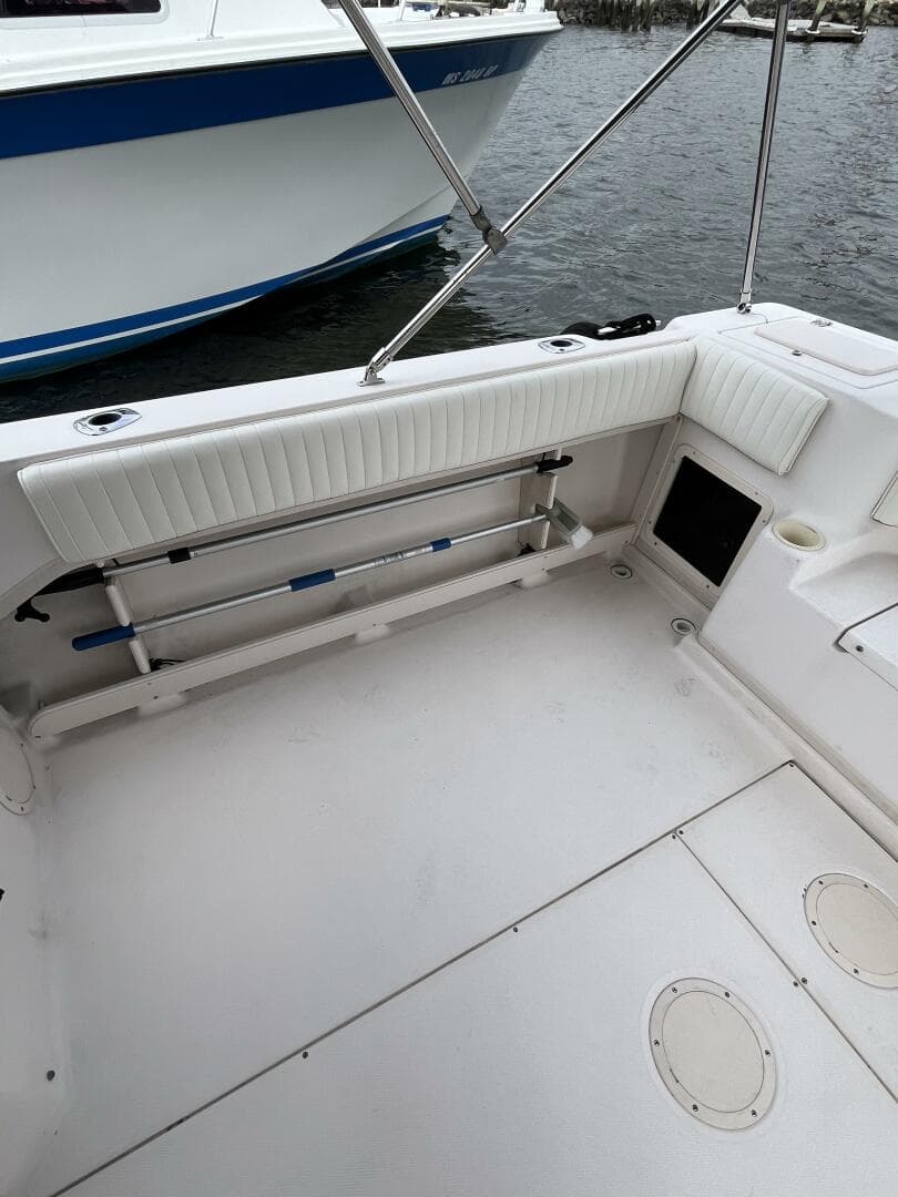 2004 Grady-White Gulfstream 232 — photo 12