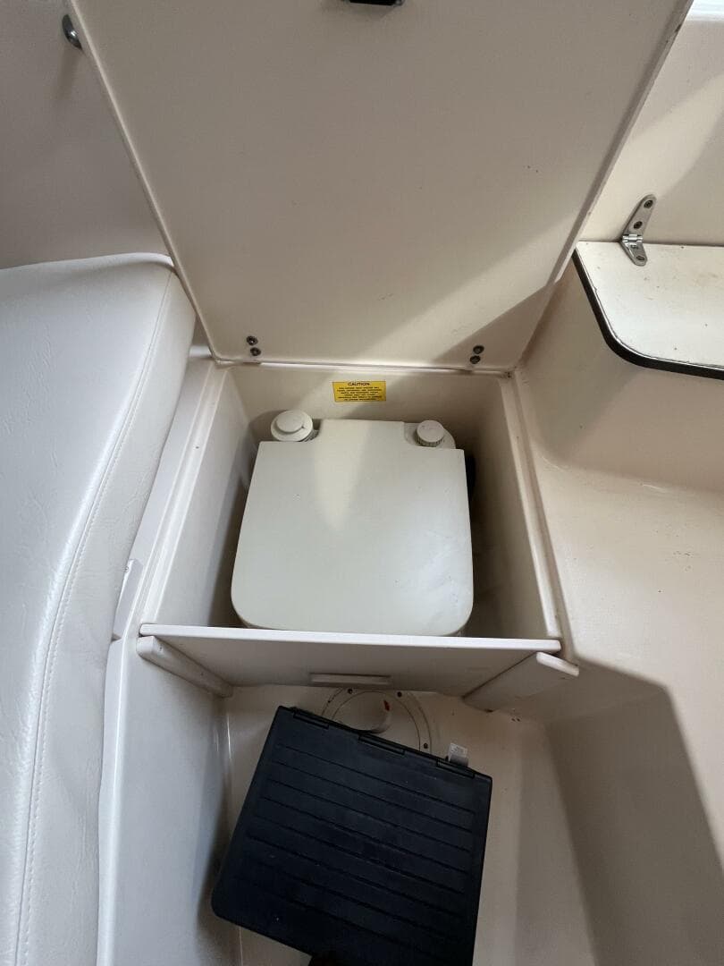 2004 Grady-White Gulfstream 232 — photo 31