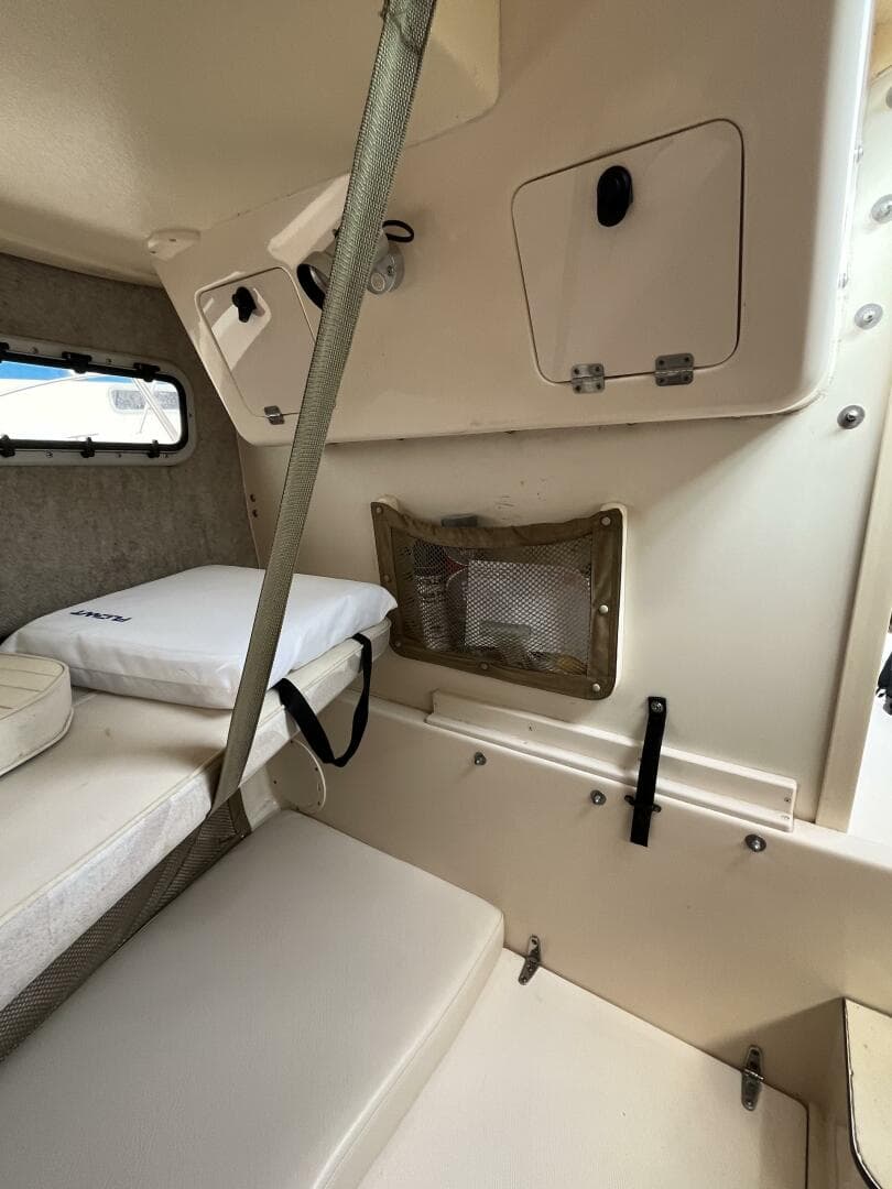 2004 Grady-White Gulfstream 232 — photo 33