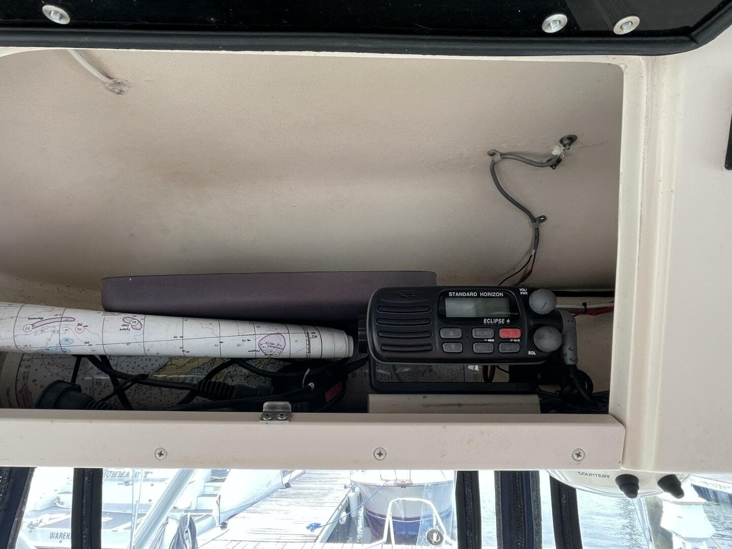 2004 Grady-White Gulfstream 232 — photo 27