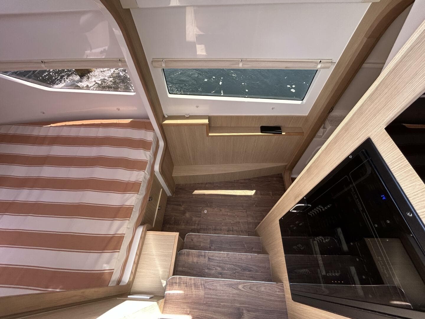 2020 Aquila 36 Sport — photo 16