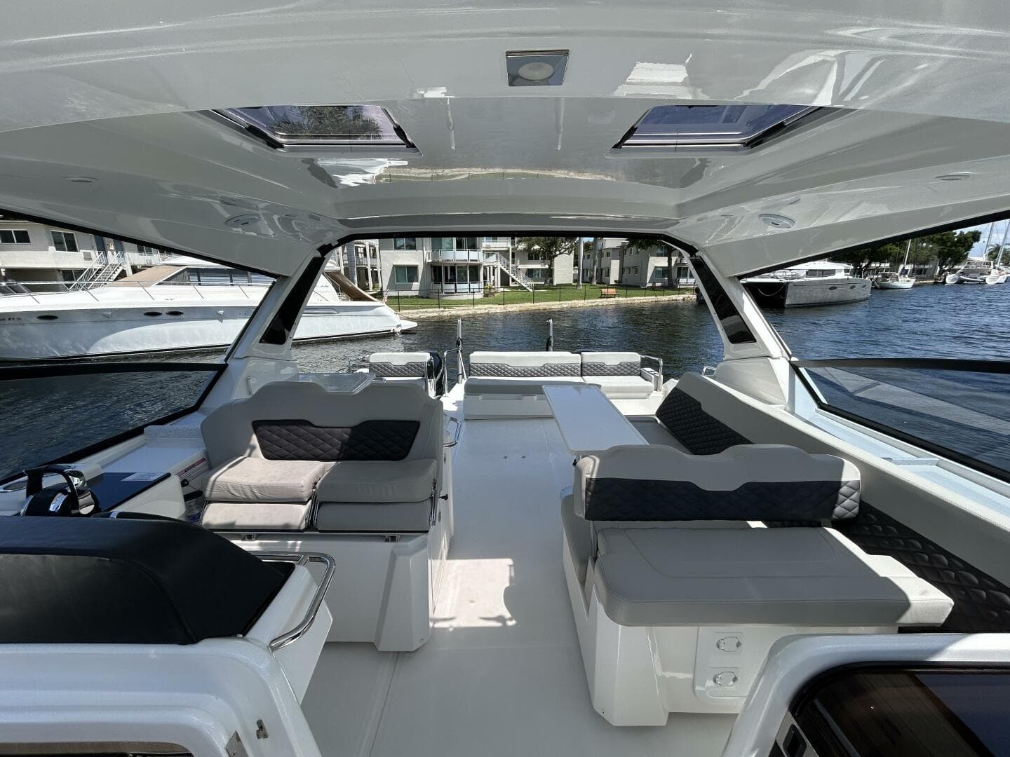 2020 Aquila 36 Sport — photo 10