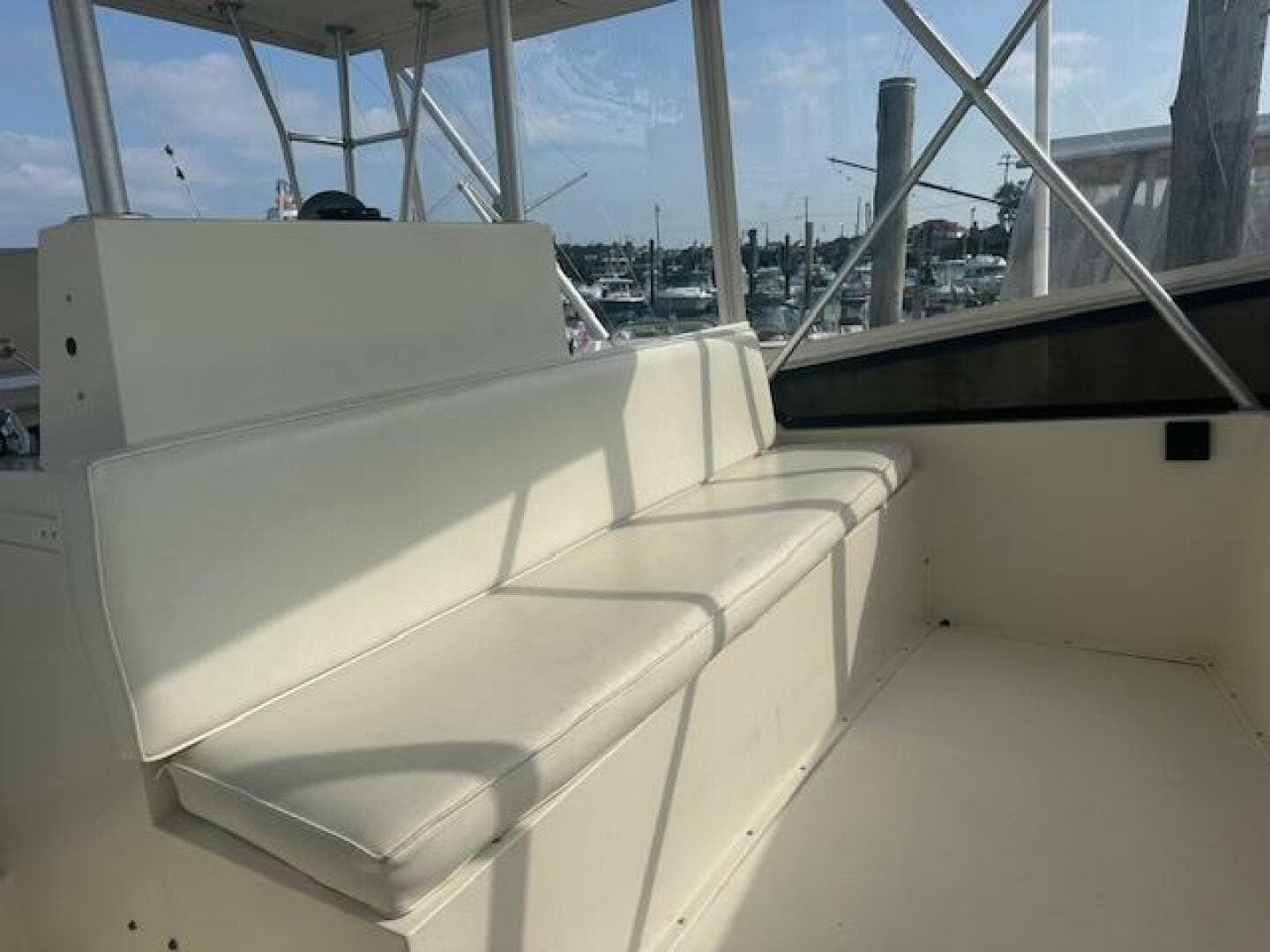 1988 Viking 45 Convertible — photo 32