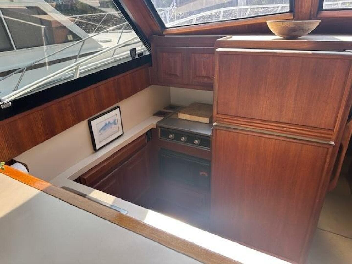 1988 Viking 45 Convertible — photo 9