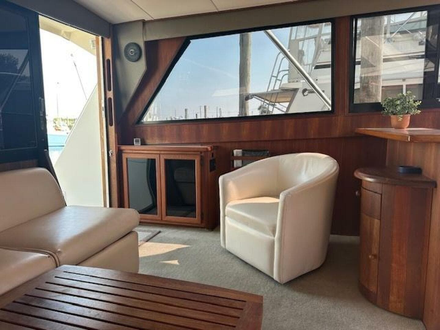 1988 Viking 45 Convertible — photo 8