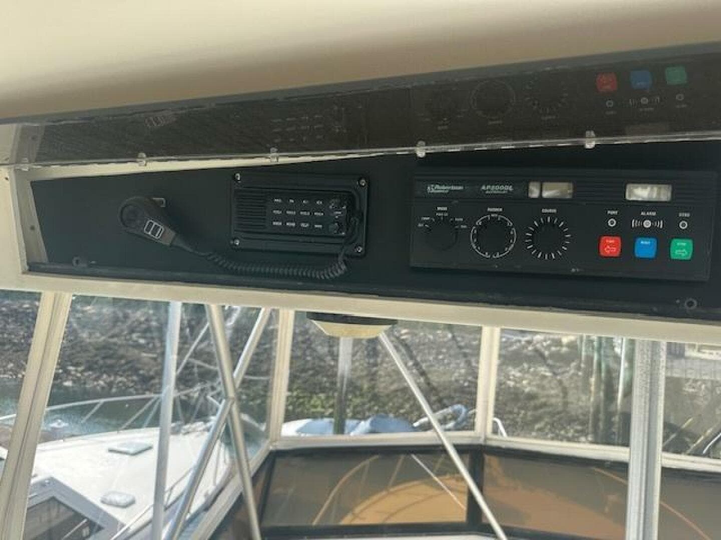1988 Viking 45 Convertible — photo 28