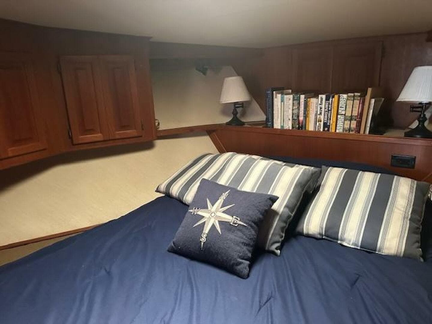 1988 Viking 45 Convertible — photo 21