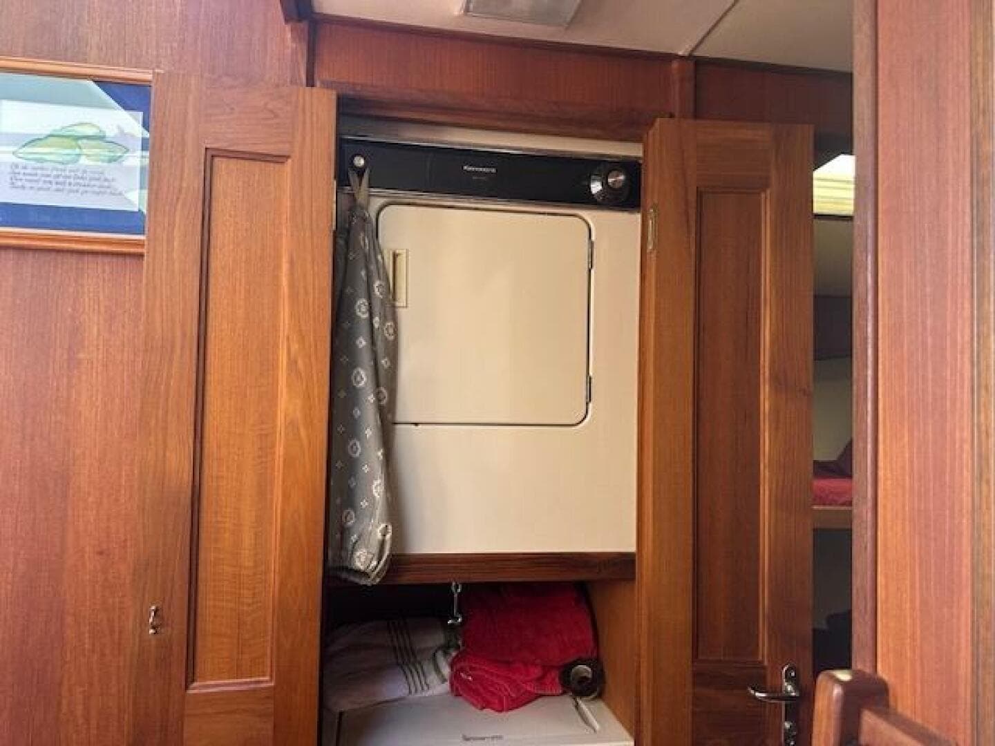 1988 Viking 45 Convertible — photo 15