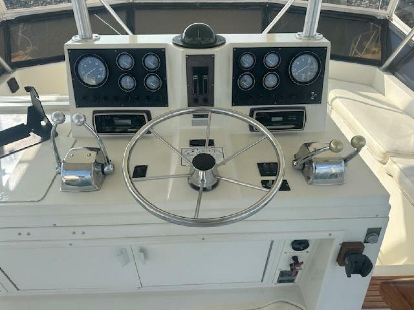 1988 Viking 45 Convertible — photo 26