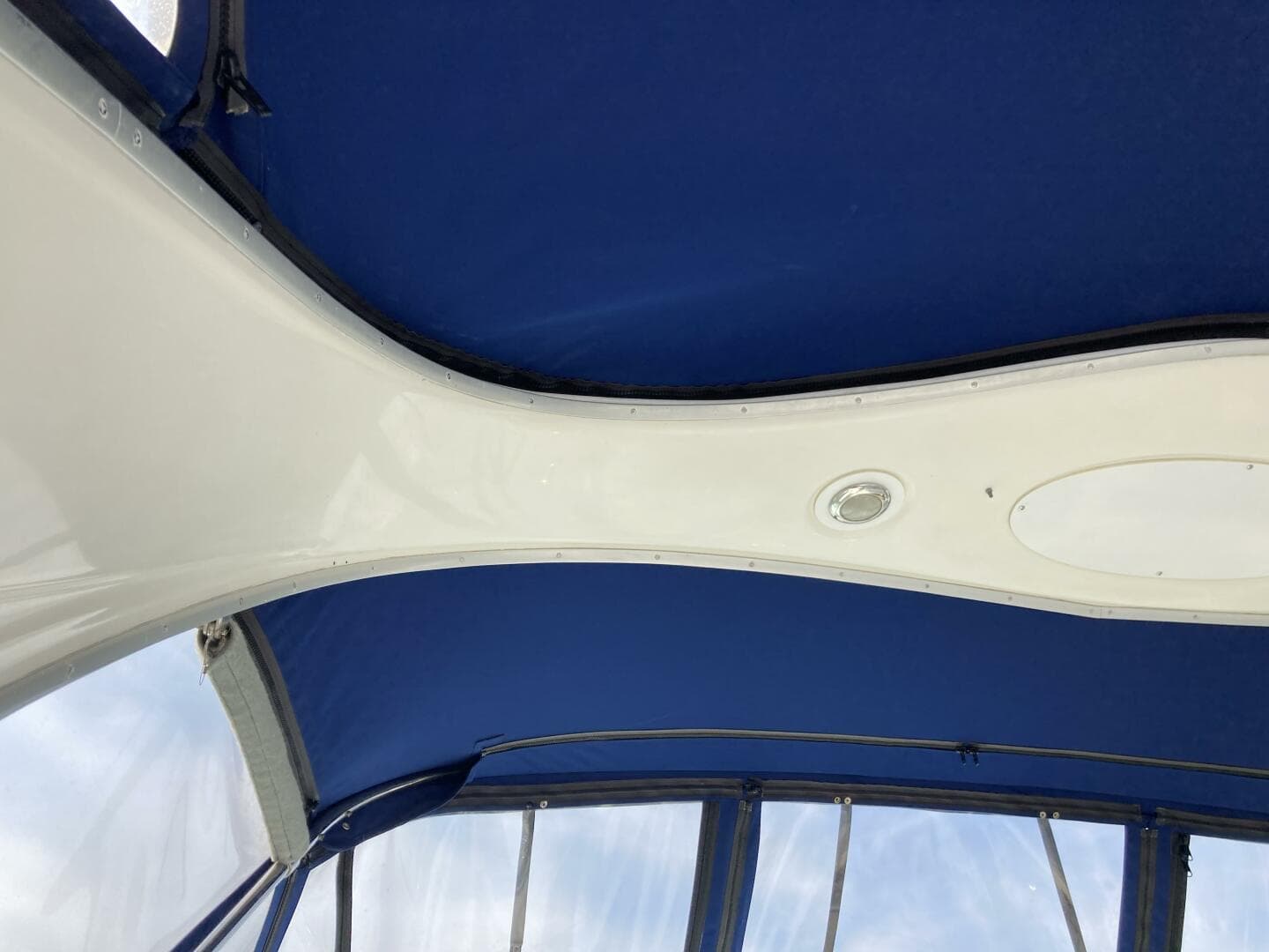 2000 Maxum 3500 SCR — photo 25