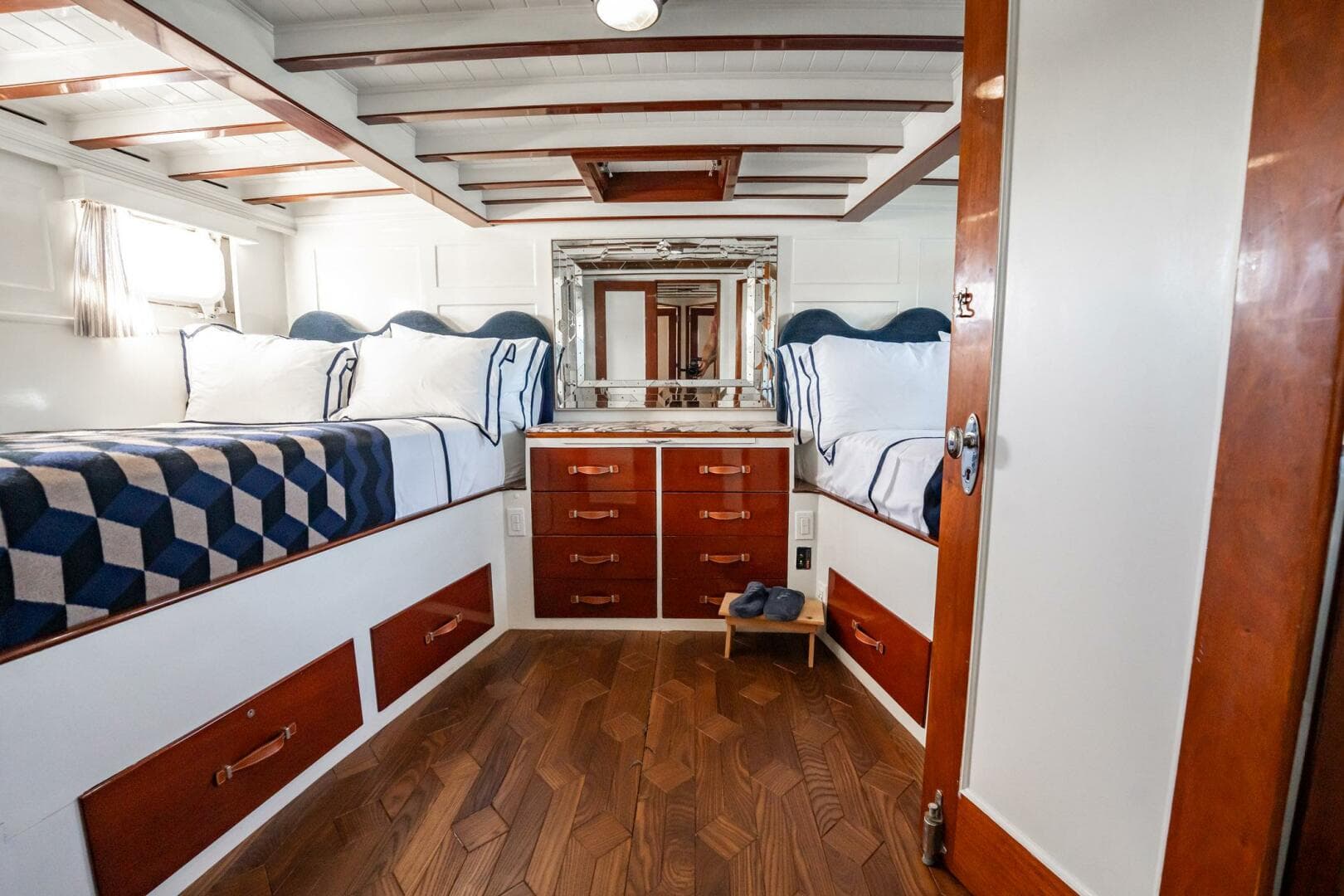 1937 Trumpy 58 — photo 17