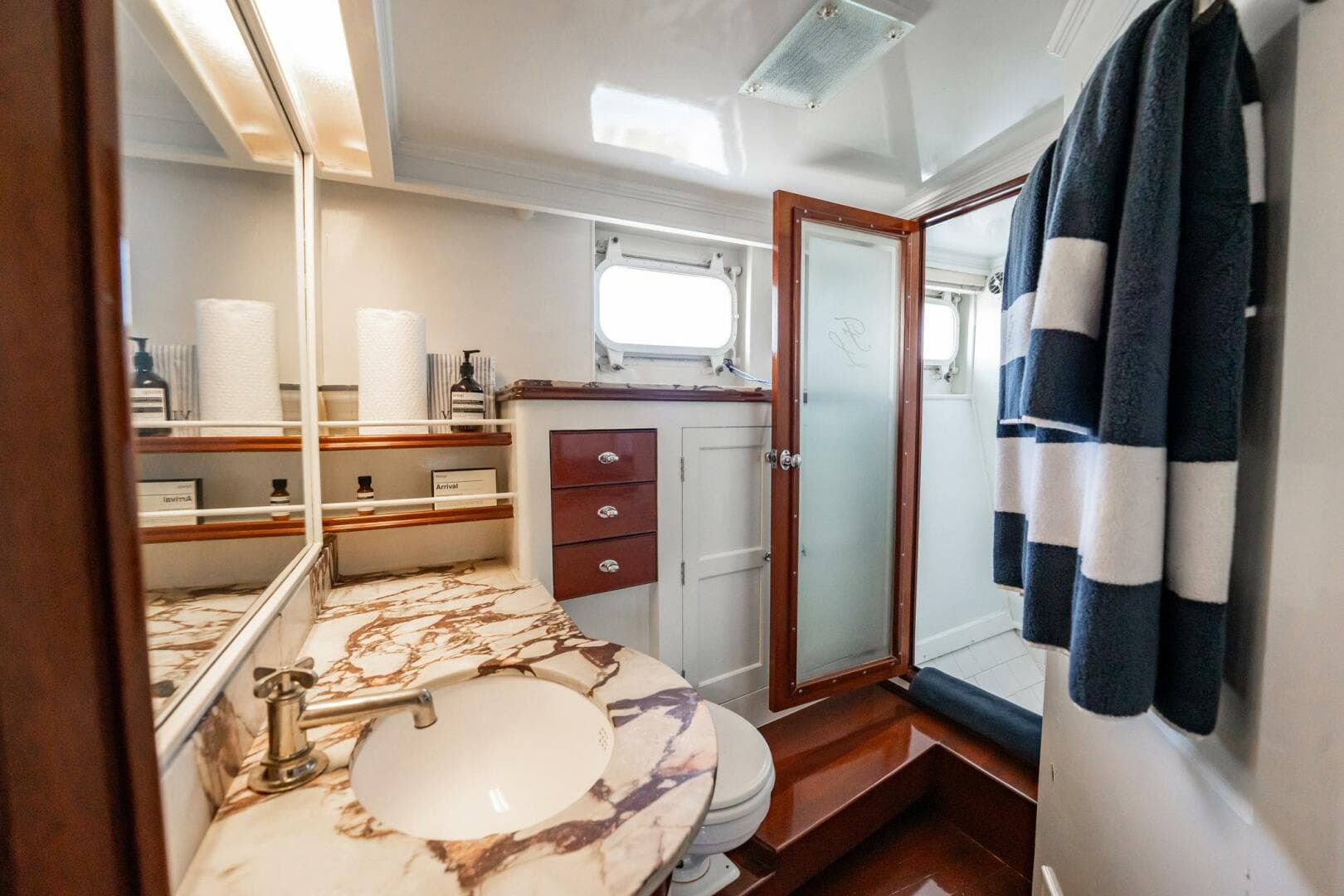 1937 Trumpy 58 — photo 18