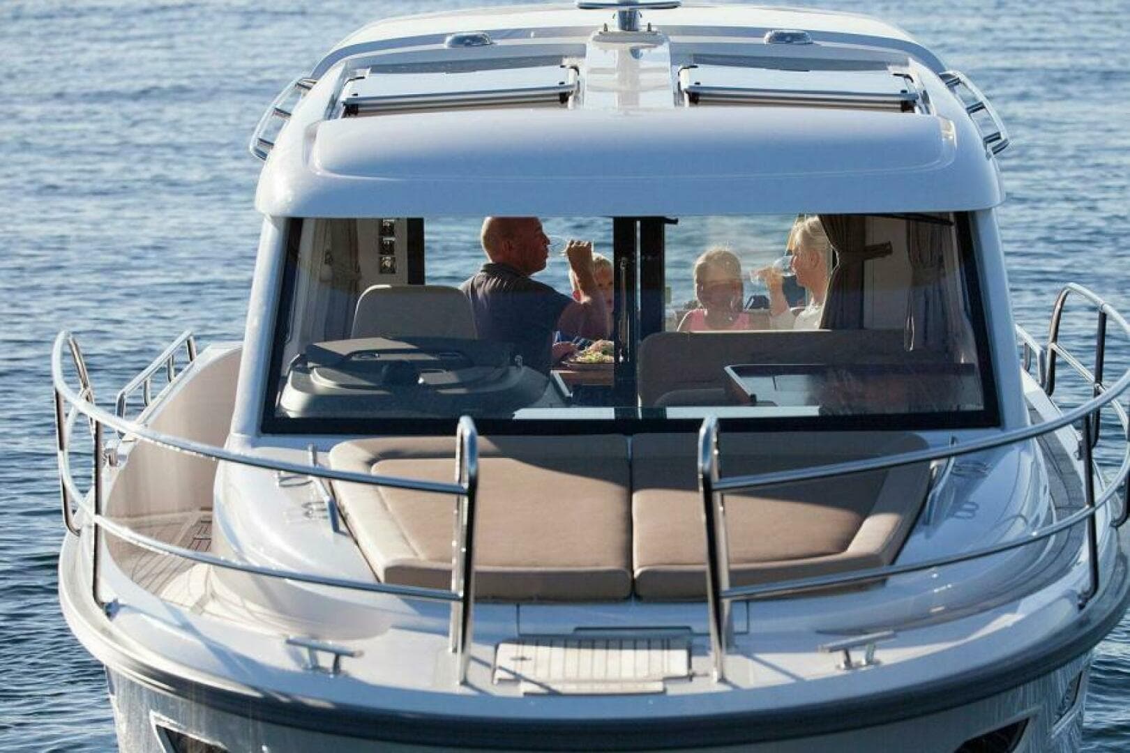 2025 Nimbus 305 Coupe — photo 4