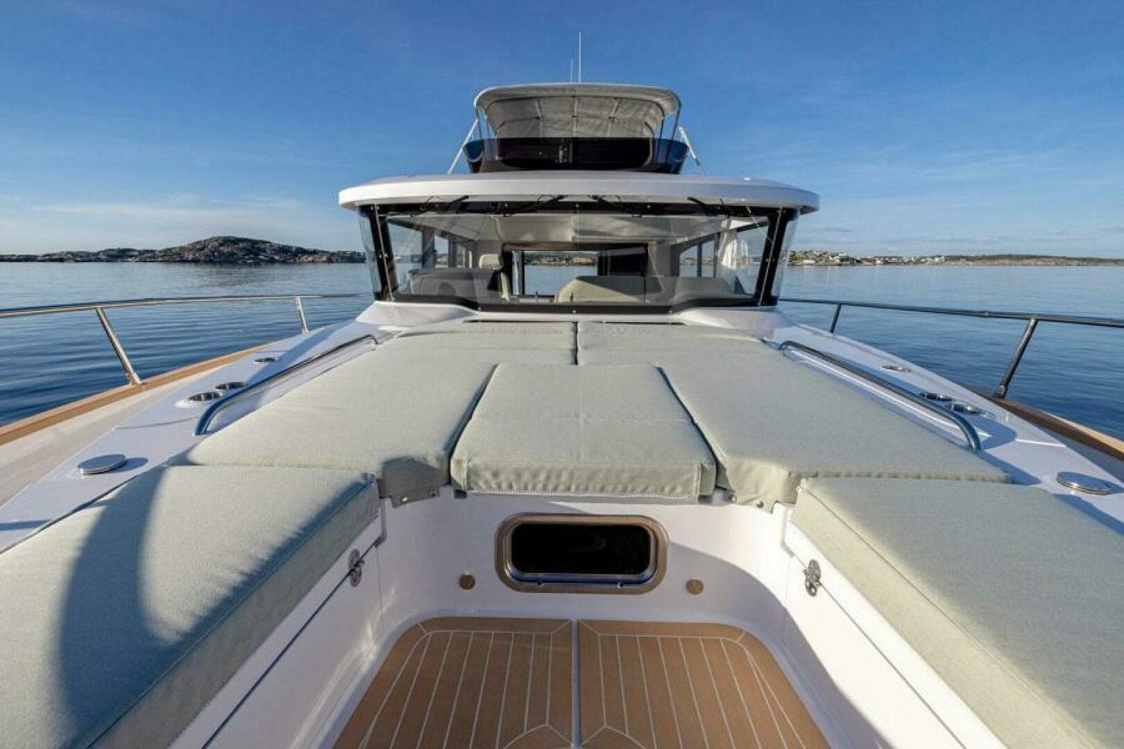 2025 Nimbus 495 Flybridge — photo 10