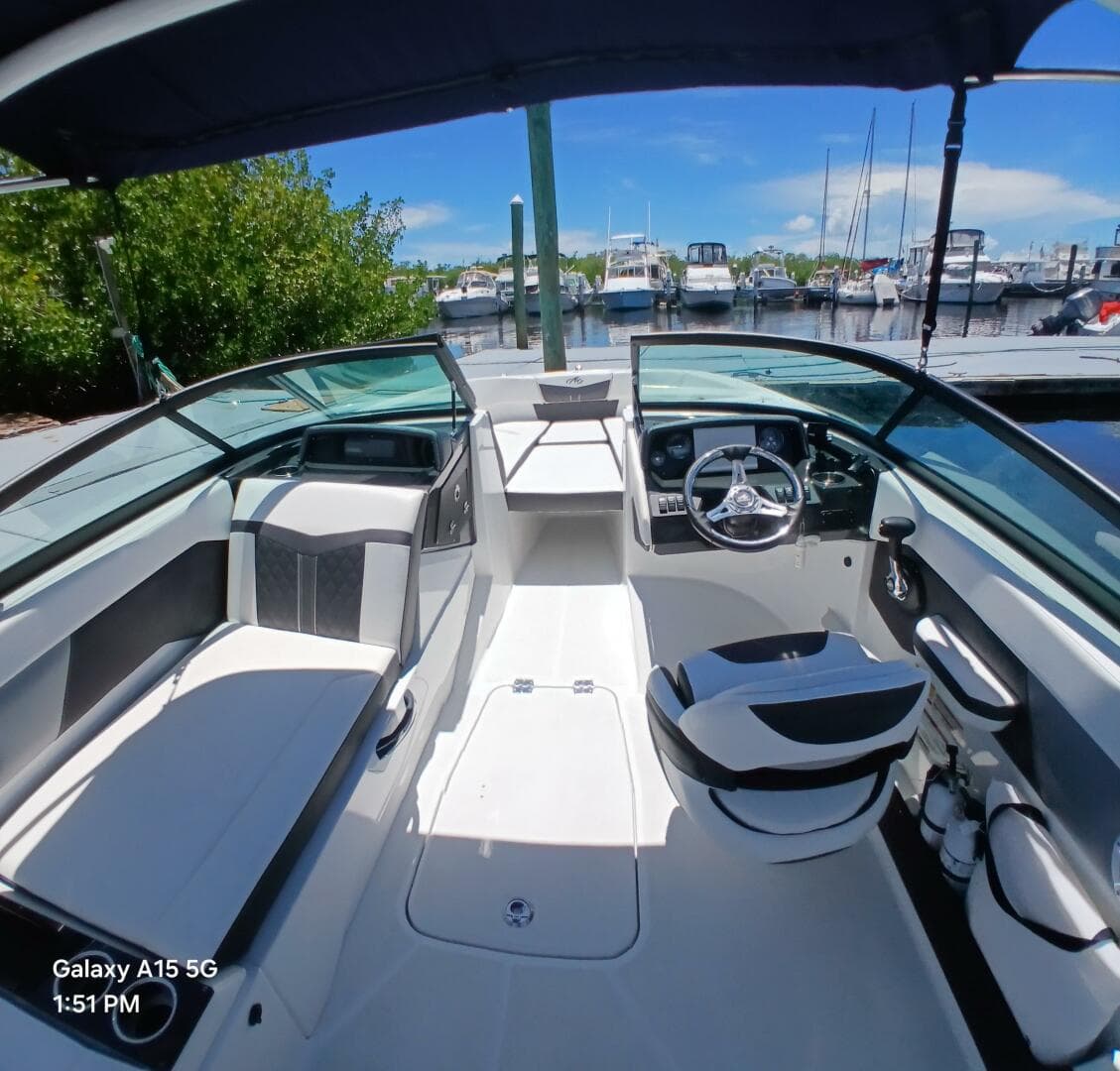 2023 Monterey 225 — photo 14