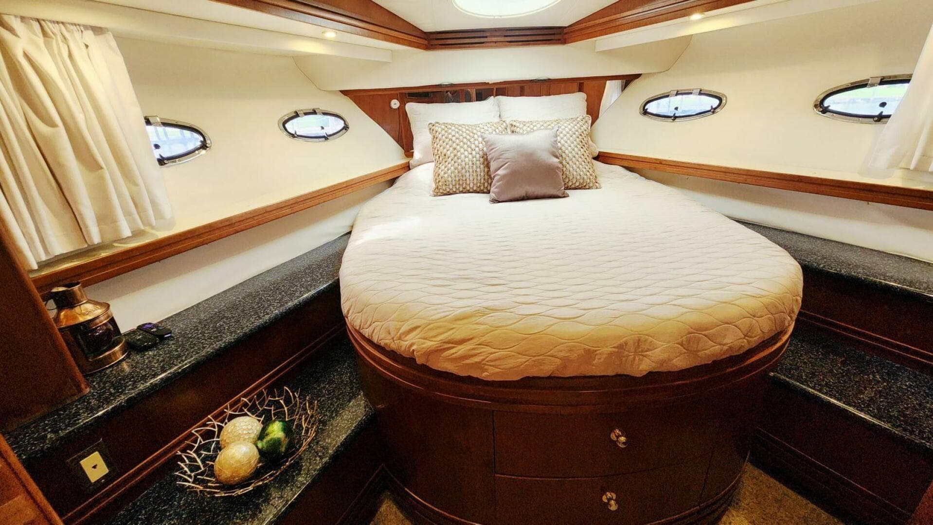 1999 Carver 530 Voyager Pilothouse — photo 53