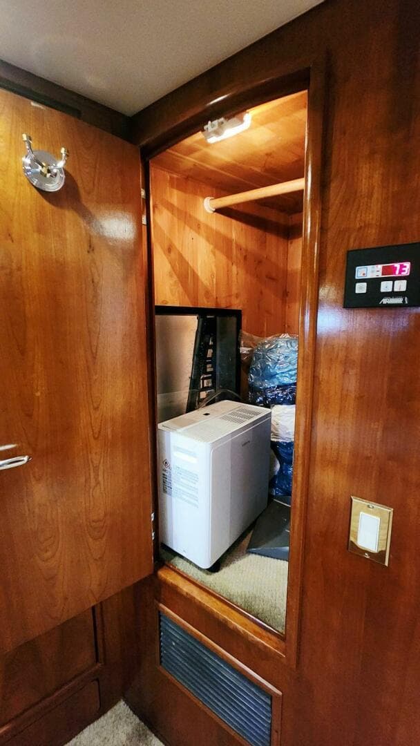 1999 Carver 530 Voyager Pilothouse — photo 45