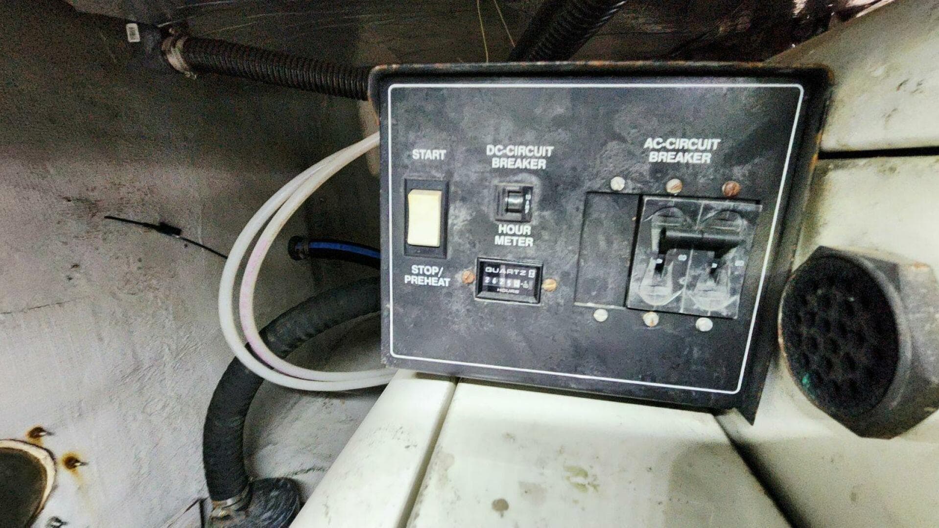 1999 Carver 530 Voyager Pilothouse — photo 75