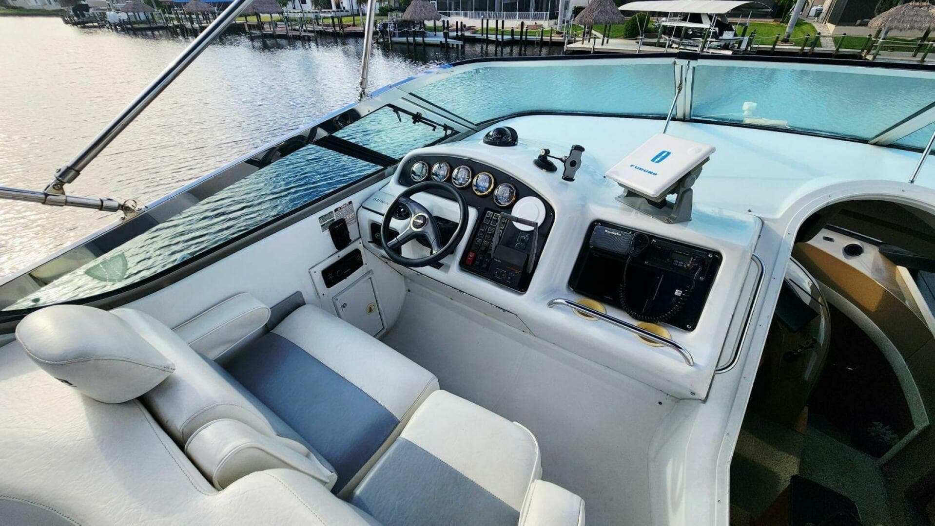 1999 Carver 530 Voyager Pilothouse — photo 65