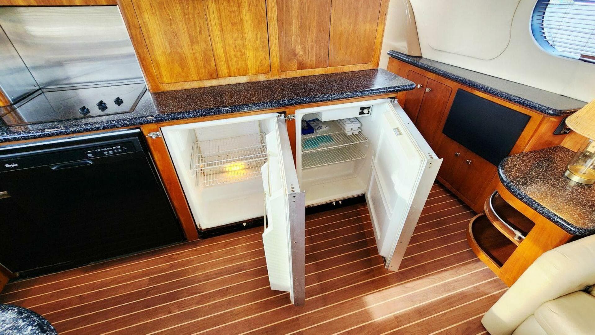 1999 Carver 530 Voyager Pilothouse — photo 19