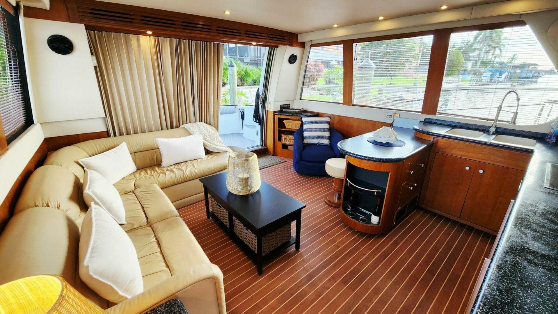 1999 Carver 530 Voyager Pilothouse — photo 14