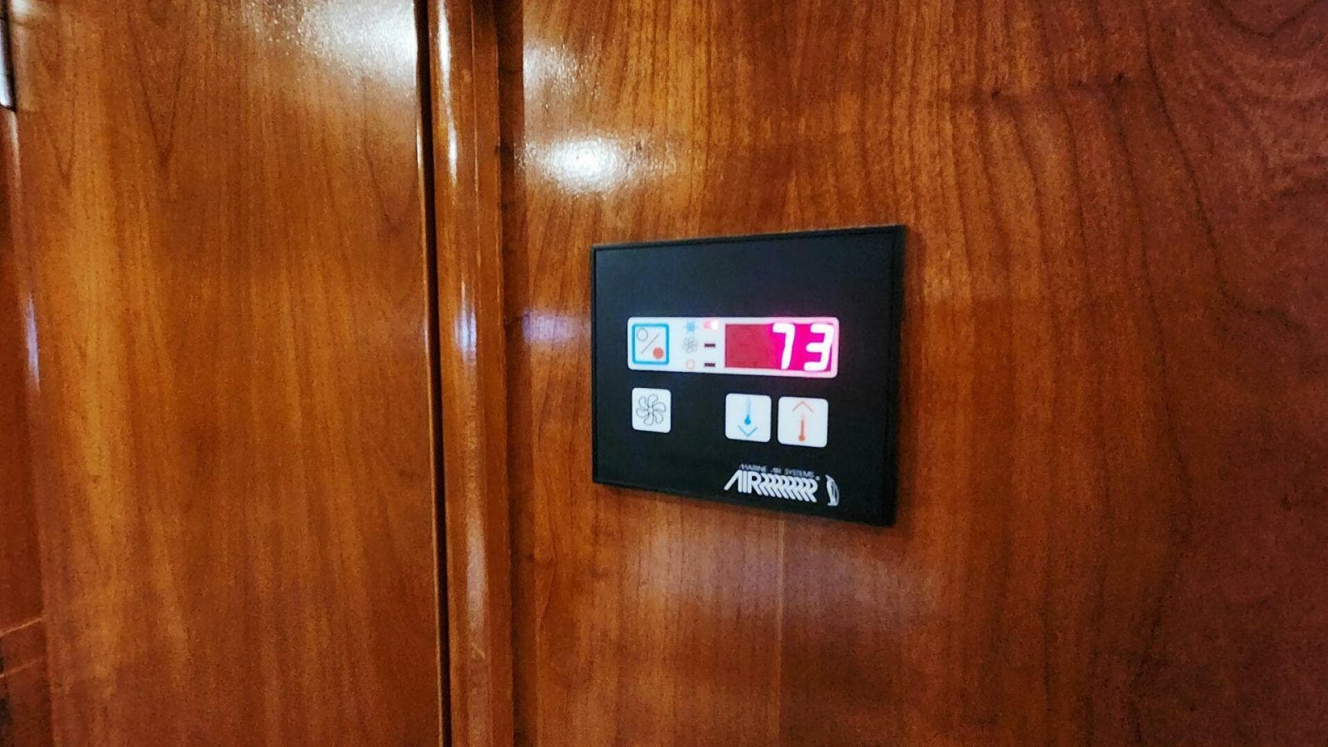 1999 Carver 530 Voyager Pilothouse — photo 44