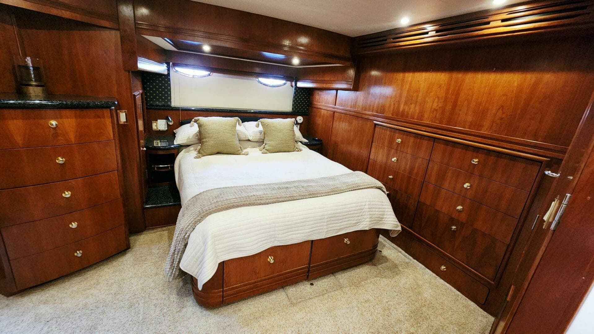 1999 Carver 530 Voyager Pilothouse — photo 40