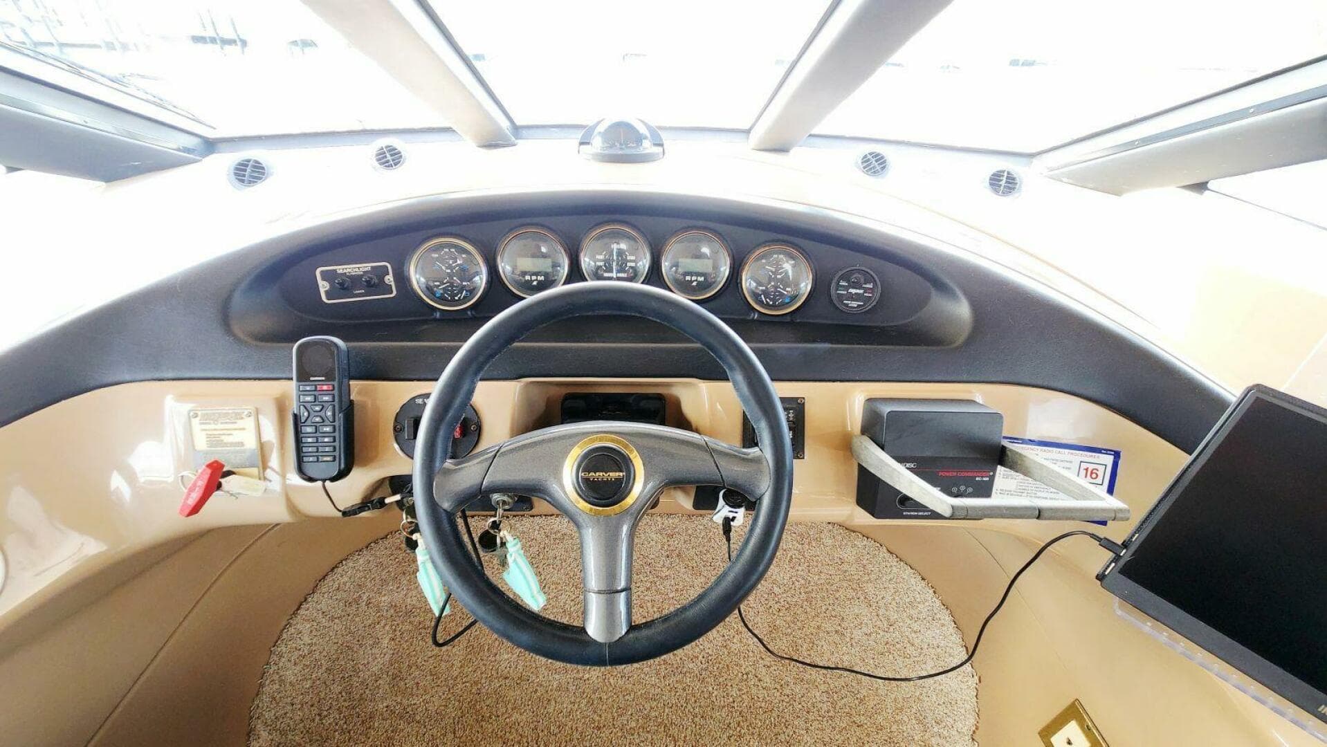 1999 Carver 530 Voyager Pilothouse — photo 33