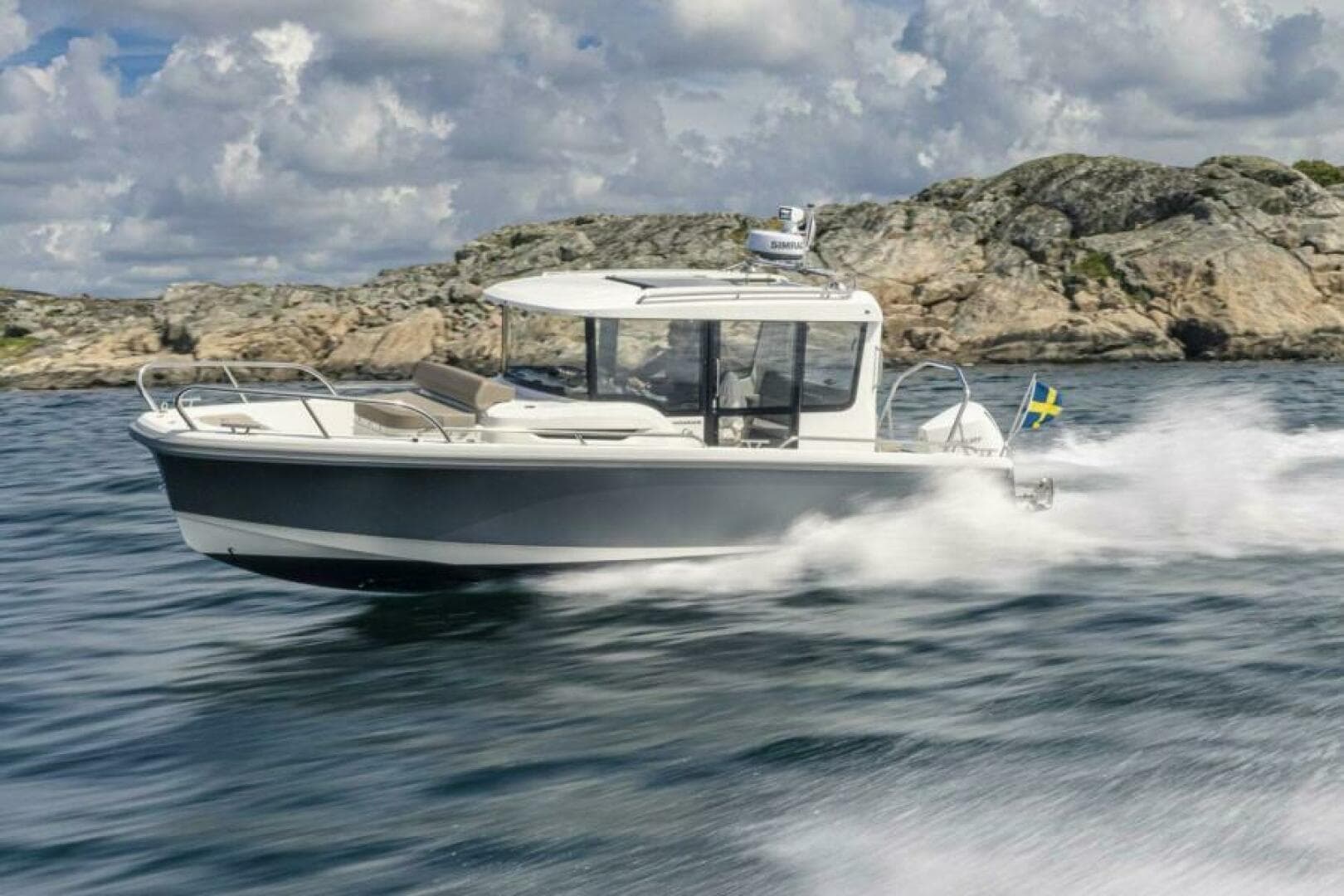 2025 Nimbus Commuter 8 — photo 2