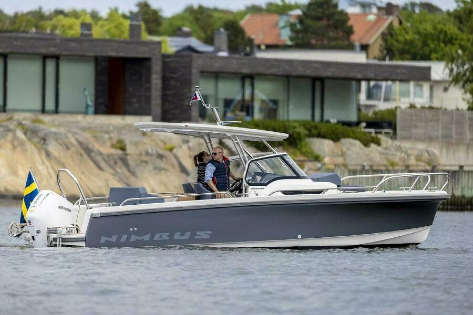 2025 Nimbus Tender 8 — photo 4