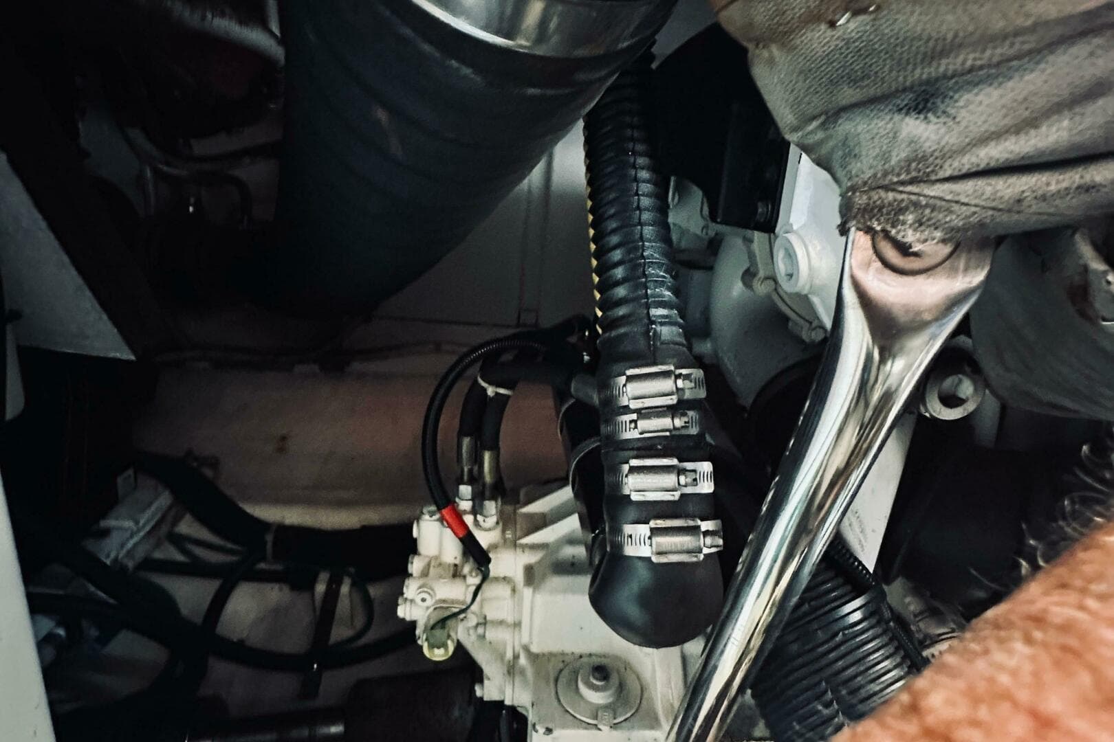 2007 Sabreline 34 Express — photo 82